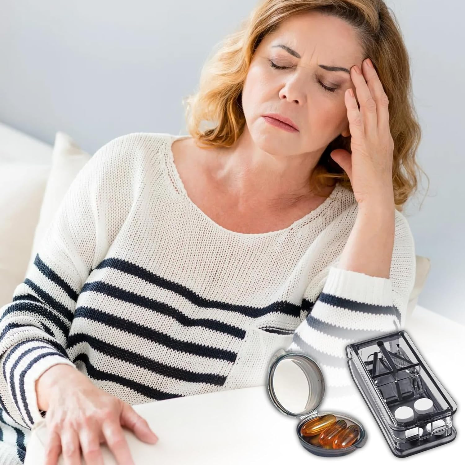 Multiple Pill Cutter with Grey Small Pill Box, Doubles as a Pill Box, Pill Cutter for Medication, Vitamins, Fish Oil and Supplements,For Purse Pocket image number 3