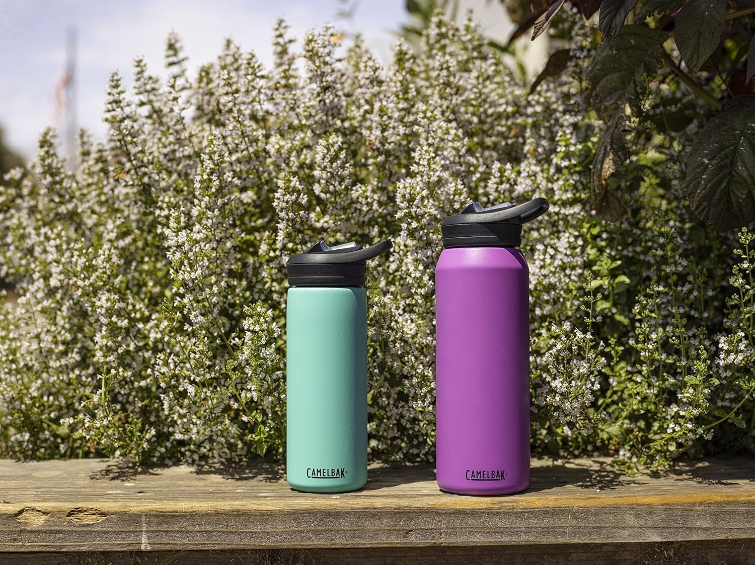 Camelback Eddie plus SST Vacuum Insulated Straw Stainless Steel Bottle, 33.8 Fl Oz (1000 Ml), Black image number 2