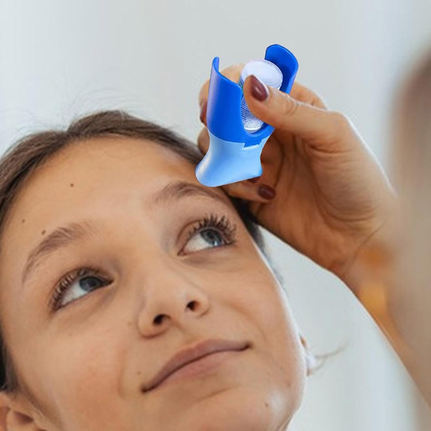 Eye Drops Dispenser, Eye Drop Applicator, Compact Eye Drop Guide Eye Drop Cup, Lightweight Bottle Holder Tool Eye Drops Holder for Adults Women Men image number 3