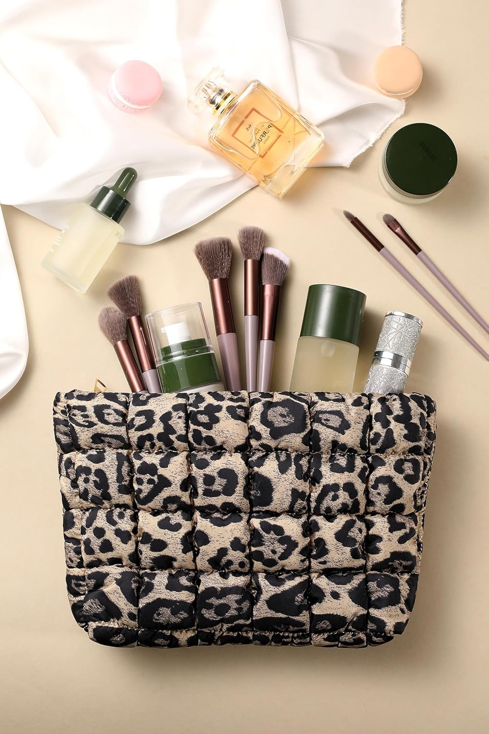 Puffy Quilted Makeup Bag, Travel Cosmetic Bag for Women, Toiletry Organizer Pouch, Clutch (Brown Leopard) - Blue image number 5
