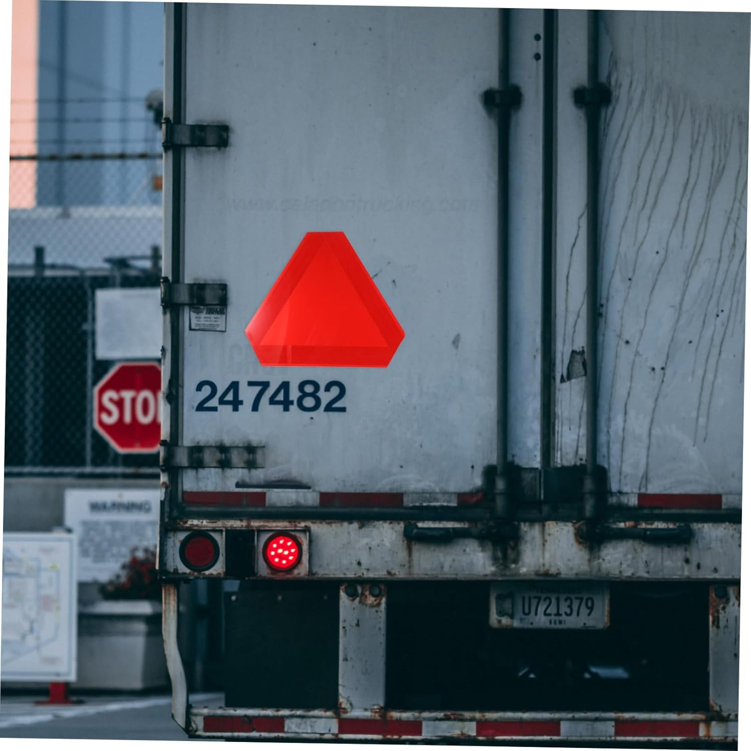 2Pcs Truck Reflectors Reflective Triangle Vehicle Safety Sign for Road Warning Emergency Triangle Safety Reflector