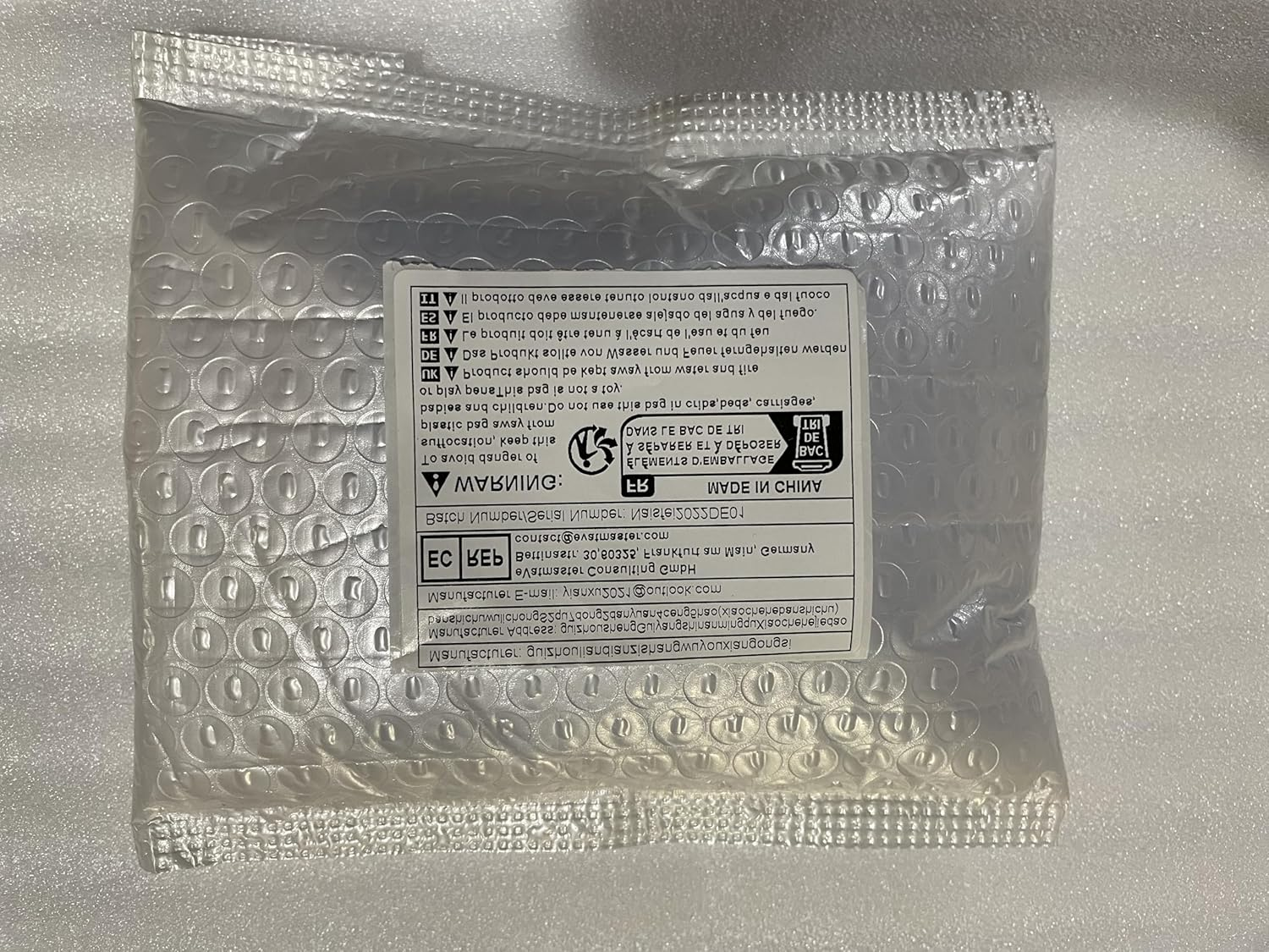 Naisfei Pack of 3 Cream Dispensers, 15 Ml, 30 Ml, 50 Ml, Airless Pump Dispenser, Empty Cream Dispenser, Pump Bottle, Dispenser Bottle, Plastic Vacuum Cosmetic Container, Refillable Lotion Dispenser image number 4