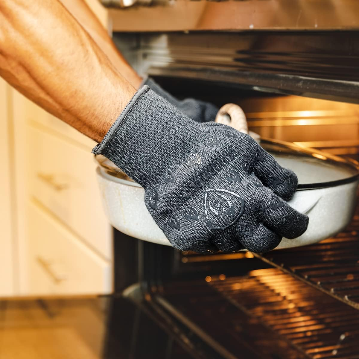 Grill Armor Oven Gloves 932&deg;F Extreme Heat & Cut Resistant Oven Mitts with Fingers for BBQ, Cooking, Grilling, Baking &ndash; Accessory for Smoker, Cast Iron, Fire Pit, Camping, Fireplace and More