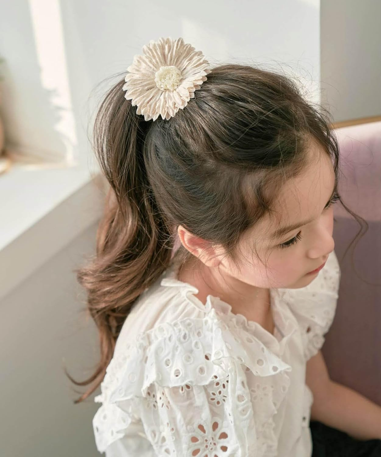[Laura] Hair Accessories Cottage Flower Hair Elastic for Girls Diameter: 3.1 Inches (8 Cm) (Because It Is Handmade, There May Be Minor Errors.), Beige, 直径：8Cm (ハンドメイドですので細かな誤差が生じることがあります。予めご了承ください。) image number 2