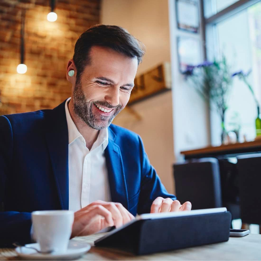 Hama Spirit Chop IPX4 Bluetooth Headphones (True Wireless In-Ear Headphones Green, Wireless Headphones In-Ear Wireless with USB C Charging Box) Mint Green Light Green image number 4