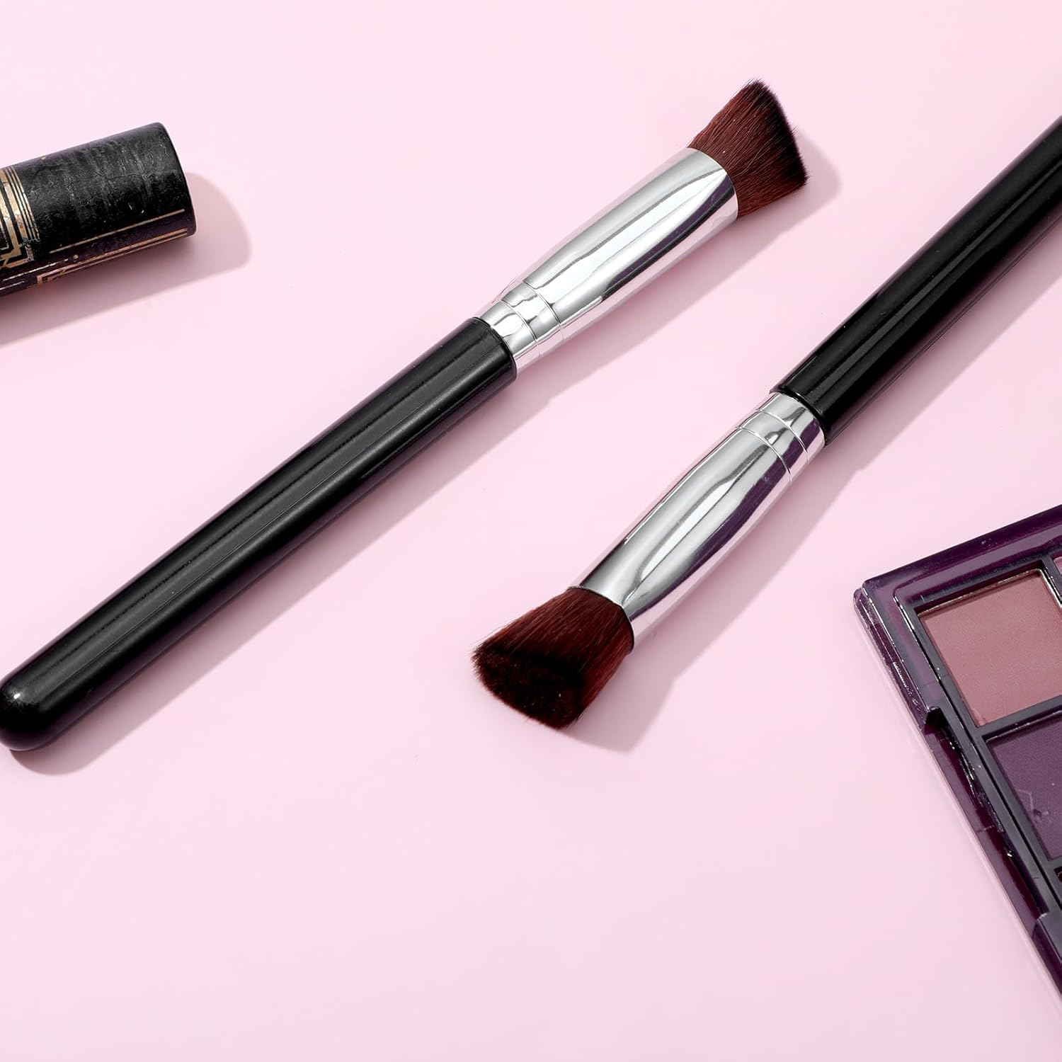 2 PCS Corner Eye Brush Triangle Concealer Brush Small Nose Contour Foundation Makeup Brushes Angled under Eye Brightening Brushes for Cream Face Contour Blending (Black) image number 3