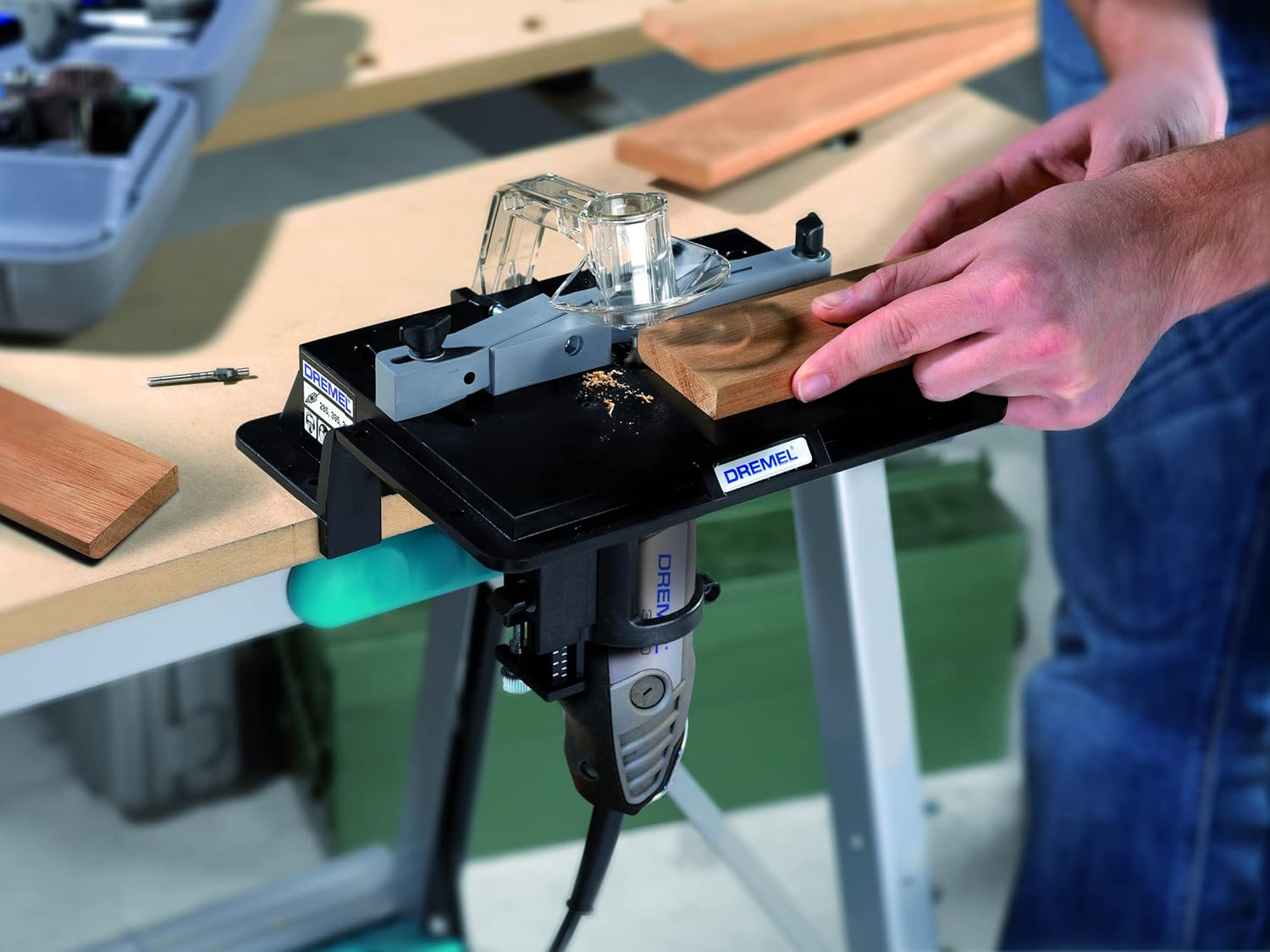 Dremel 660 Router Bit Set, 7 Multipurpose Router Bits for Rotary Tools in Wooden Tool Box, 3.2 Mm Shank image number 6