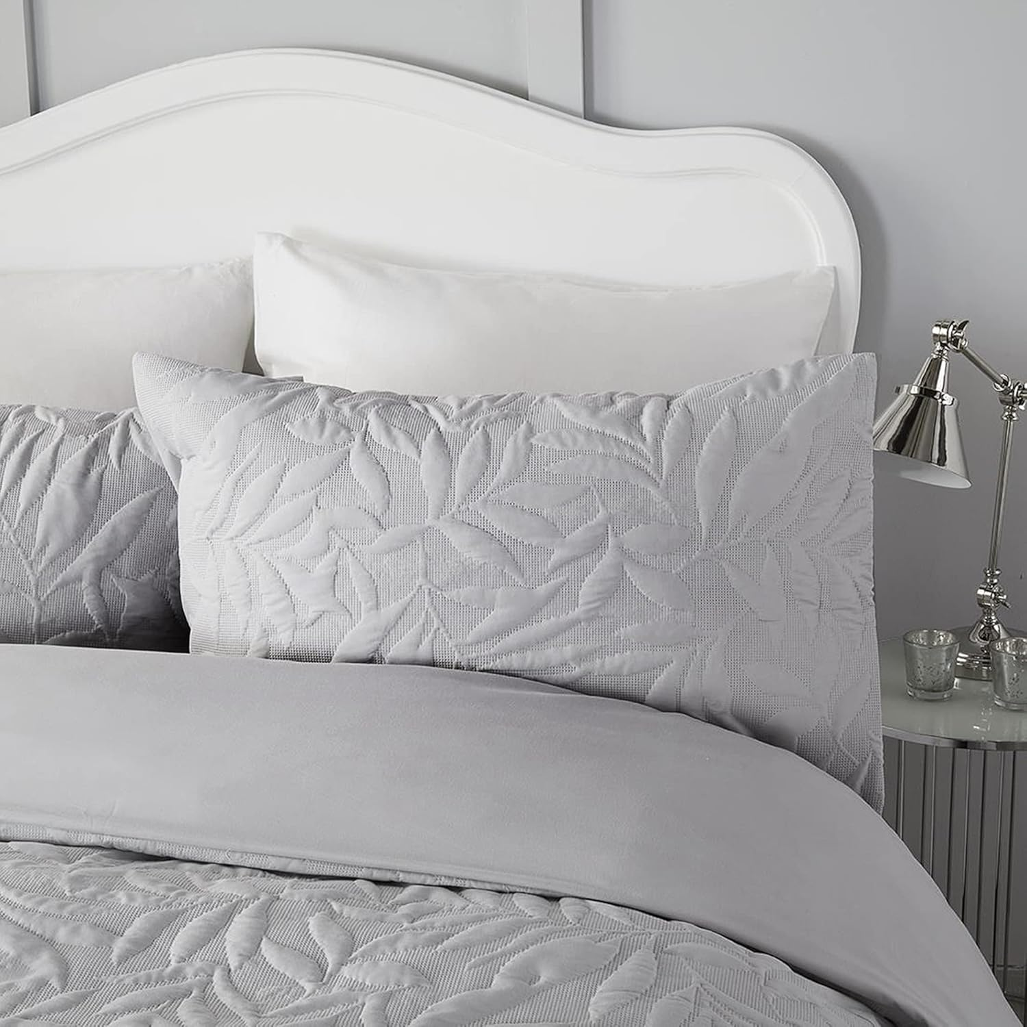 Serene - Silver Leaf Embossed Duvet Cover - King Bedding Size (230 X 220Cm) - Soft Touch - Leaf/Leaves Embroidery Duvet Cover in Silver - Luxury Bedding Set - Luana Collection