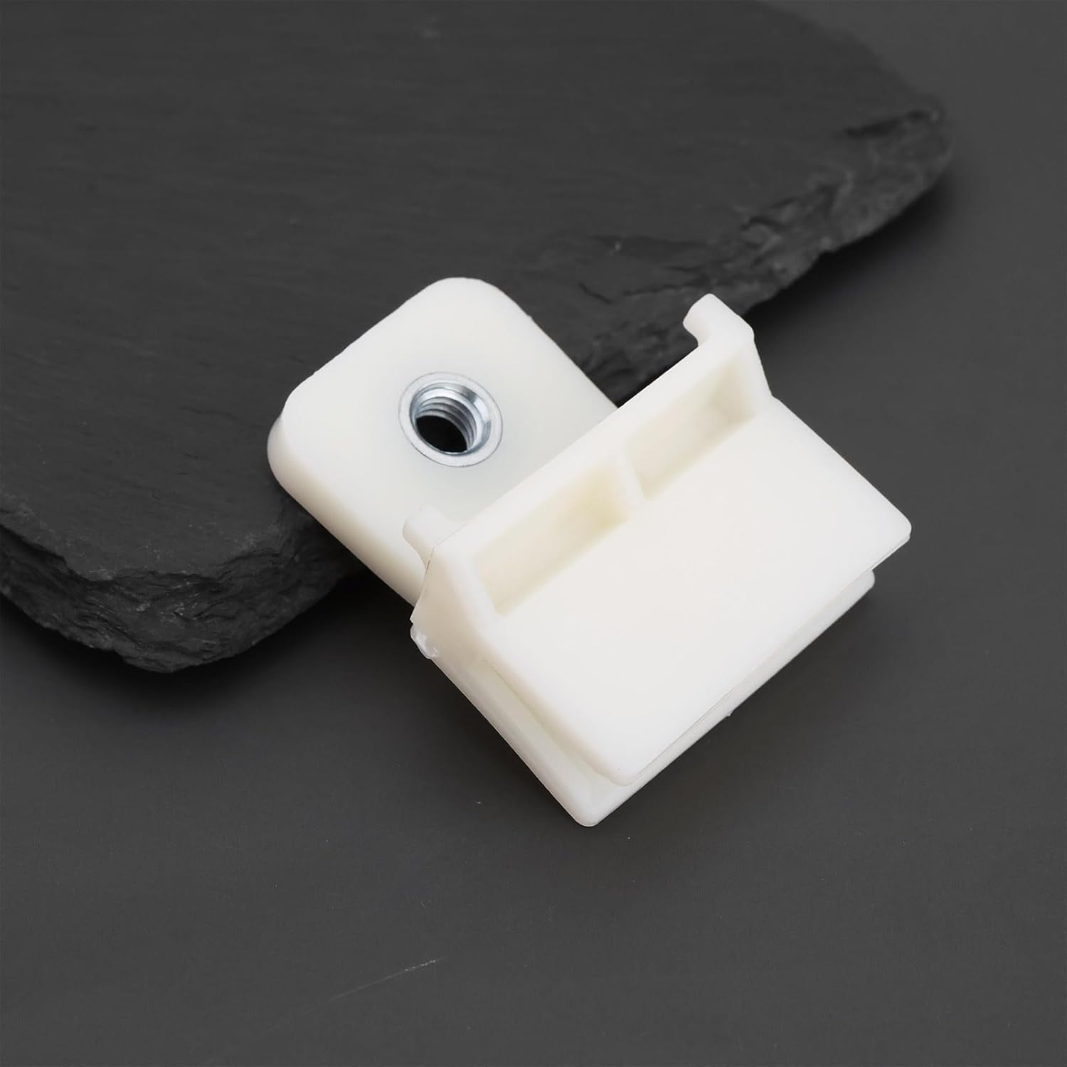 2Pcs Window Regulator Repair Track Clips Compatible with Isuzu Dmax Holden Colorado 2002-2011 image number 3