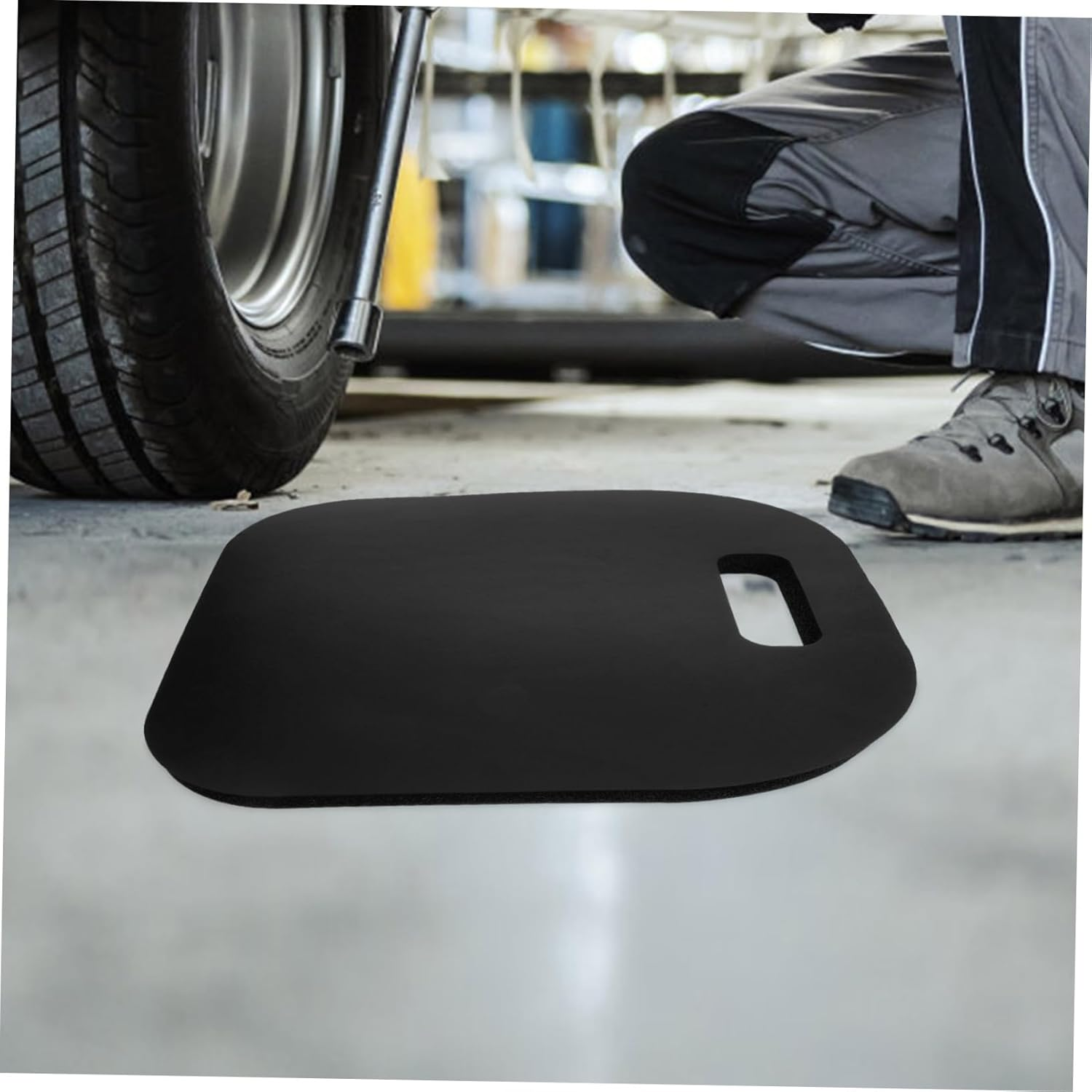 Gardening Kneeling Pad Extra Thick Foam Knee Pad Comfortable Portable Seat Cushion for Outdoor Gardening and Housework 33X32X2Cm Black image number 1