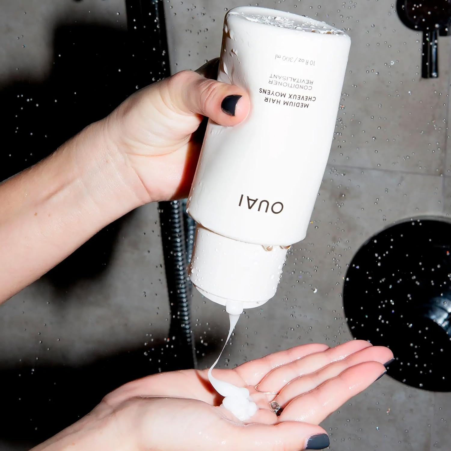 Medium Conditioner. Strengthening Keratin, Nourishing Babassu and Coconut Oils and Kumquat Extract Leave Hair Hydrated, Shiny and Smooth. Free from Parabens, Sulphates and Phthalates (300Ml) image number 6