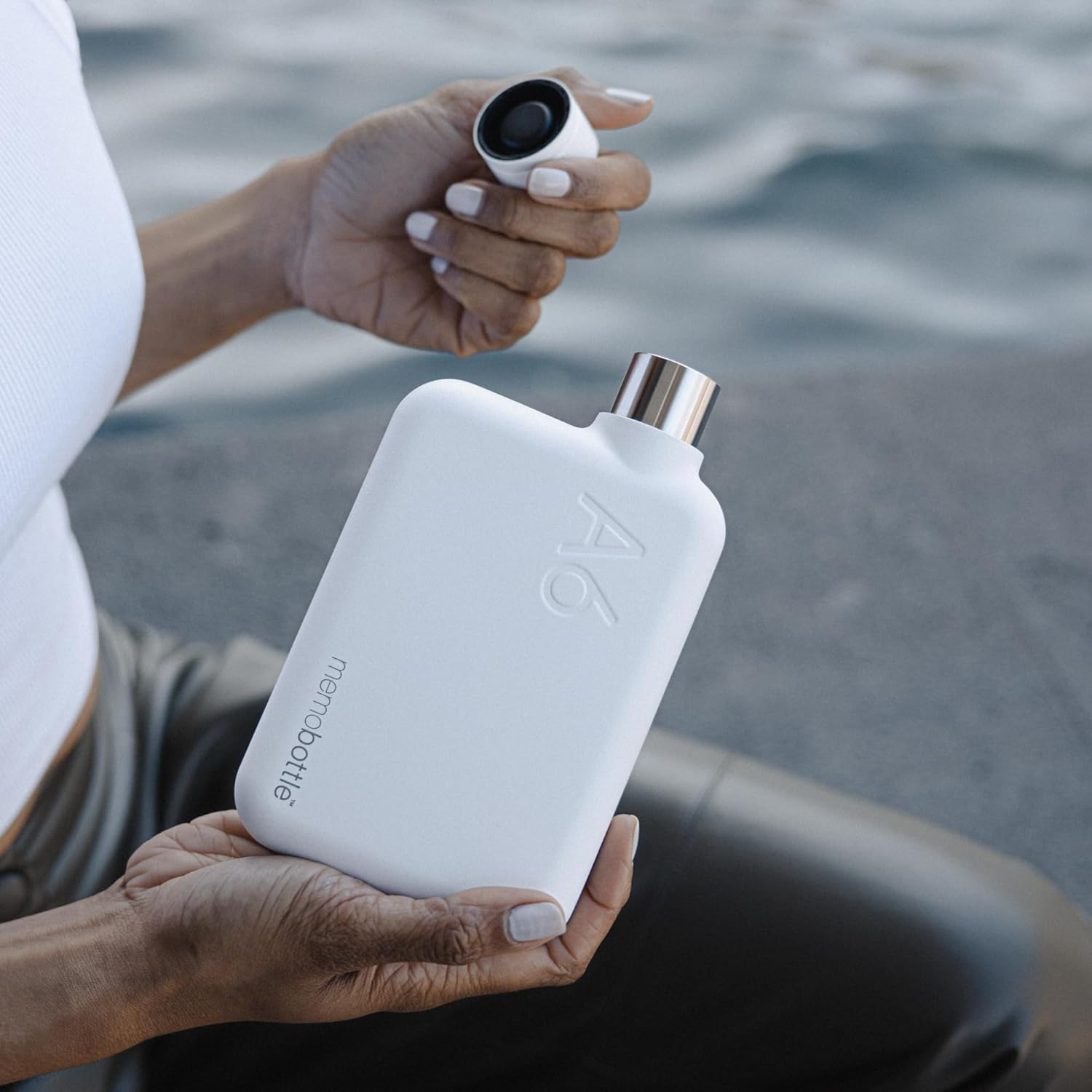 A6 MEMOBOTTLE - STAINLESS STEEL (WHITE) | 16 Oz / 500 Ml | Durable, Leak-Proof, Premium Water Bottle | Bpa-Free| Ideal for Modern Lifestyle, Gym Workouts & Travel image number 5