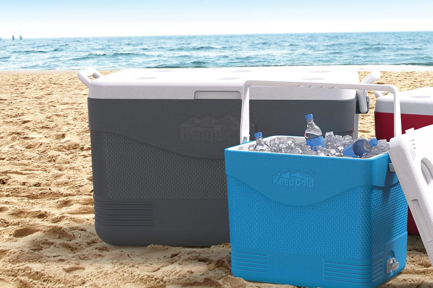 Duramax Picnic Icebox 46L, High Performance Cool Box with PU Insulation, Portable Cooler, 4 Days of Ice Retention, Side Handles with Secure Lid Locking & Cup Holders, Durable Cooler Box, Cool Grey image number 3