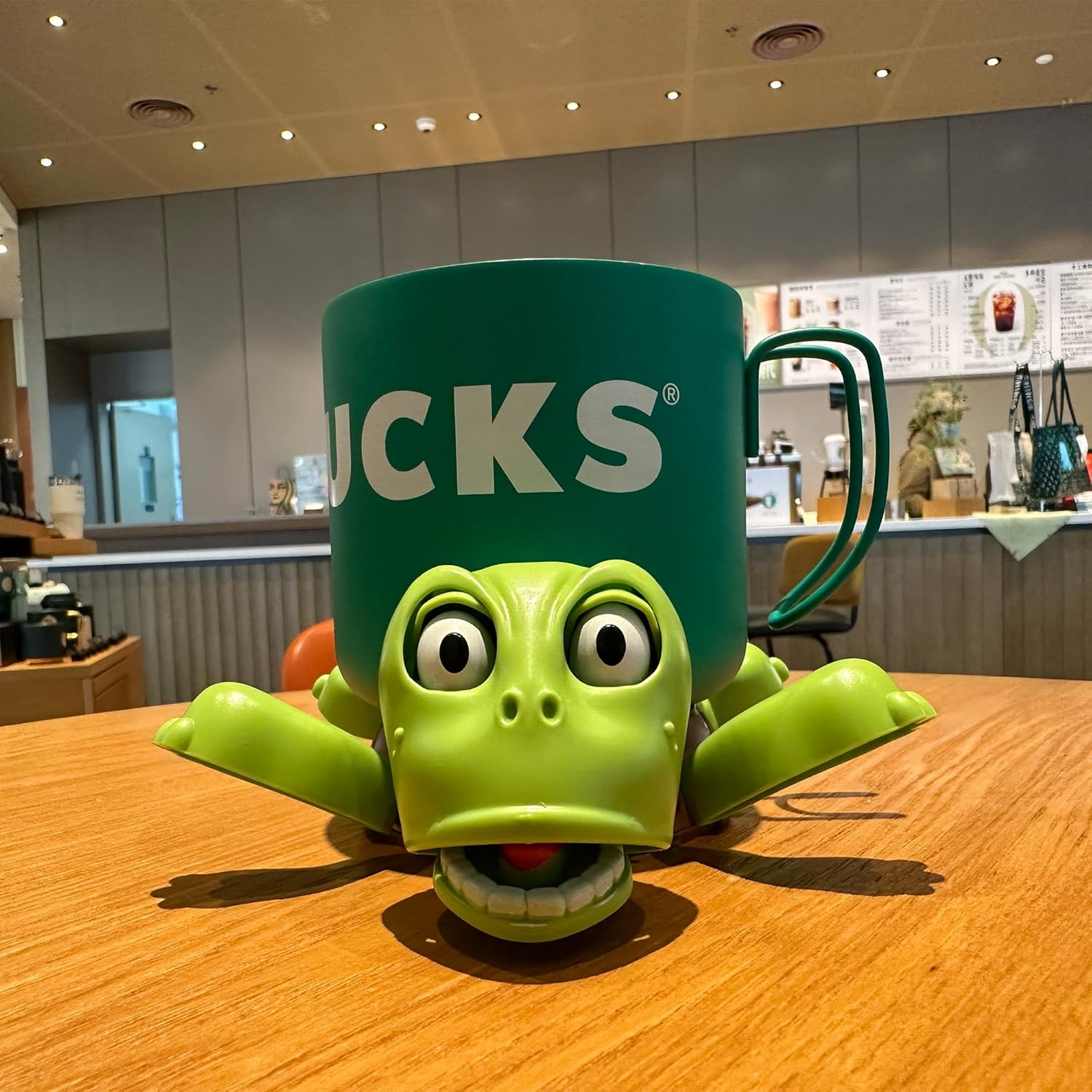 JOD&reg; Turtle Cup Holder,Turtle Coaster with Funny Expression, Cup Holder with Liftable Limbs & Expressive Face for Turtles,Tortoise Lover Gag Gifts Home Decor(Light Green)