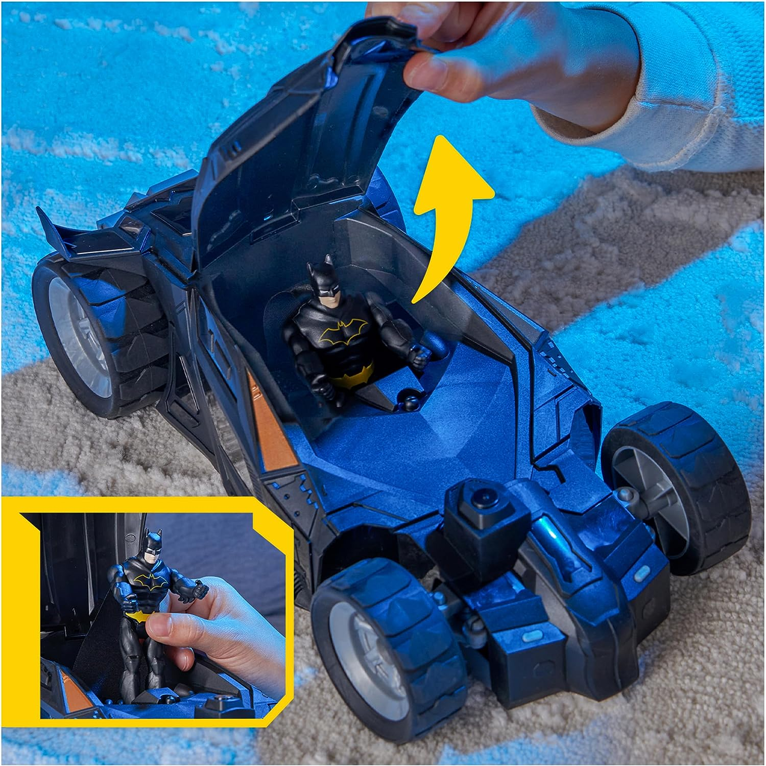 Batman DC Comics, Batmobile Remote Control Car, Easy to Drive with 4-Inch Batman Figure, Kids Toys for Boys and Girls Ages 4 and Up image number 6