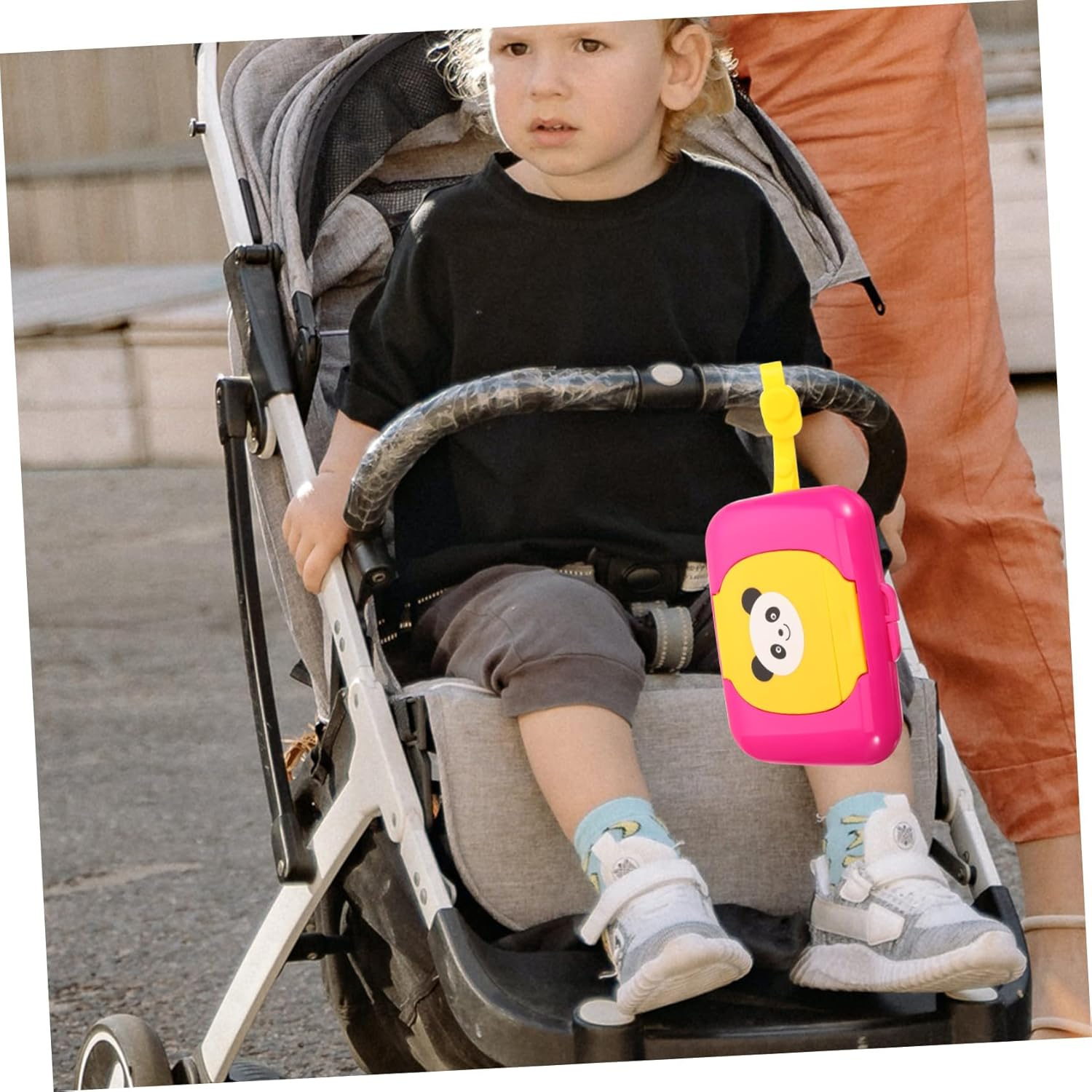 Portable Wet Wipes Box Panda Design for Travel Use Lightweight and Compact for Go Hygiene Includes Dispenser for Easy Access image number 3