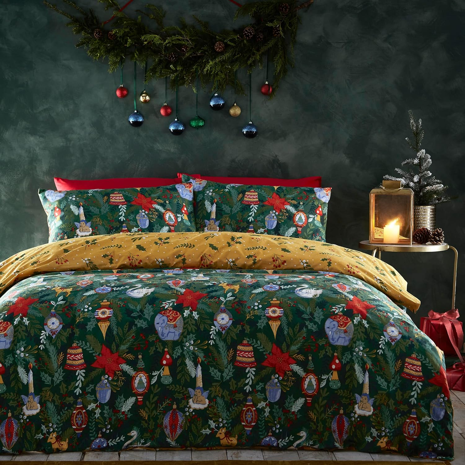 Furn Deck the Halls Christmas Duvet Cover Set - Festive Bedding Holiday D&eacute;cor (Green - Double) image number 1