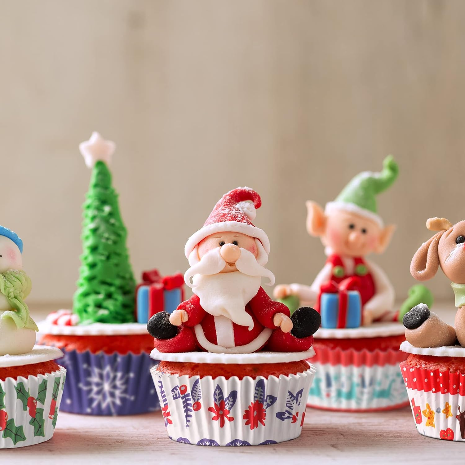 600 Count Christmas Cupcake Liners Muffin Cups Colorful Paper Disposable Cupcake Holders for Christmas Themed Party Decorations and Holiday Decorations (Charming Series) image number 4