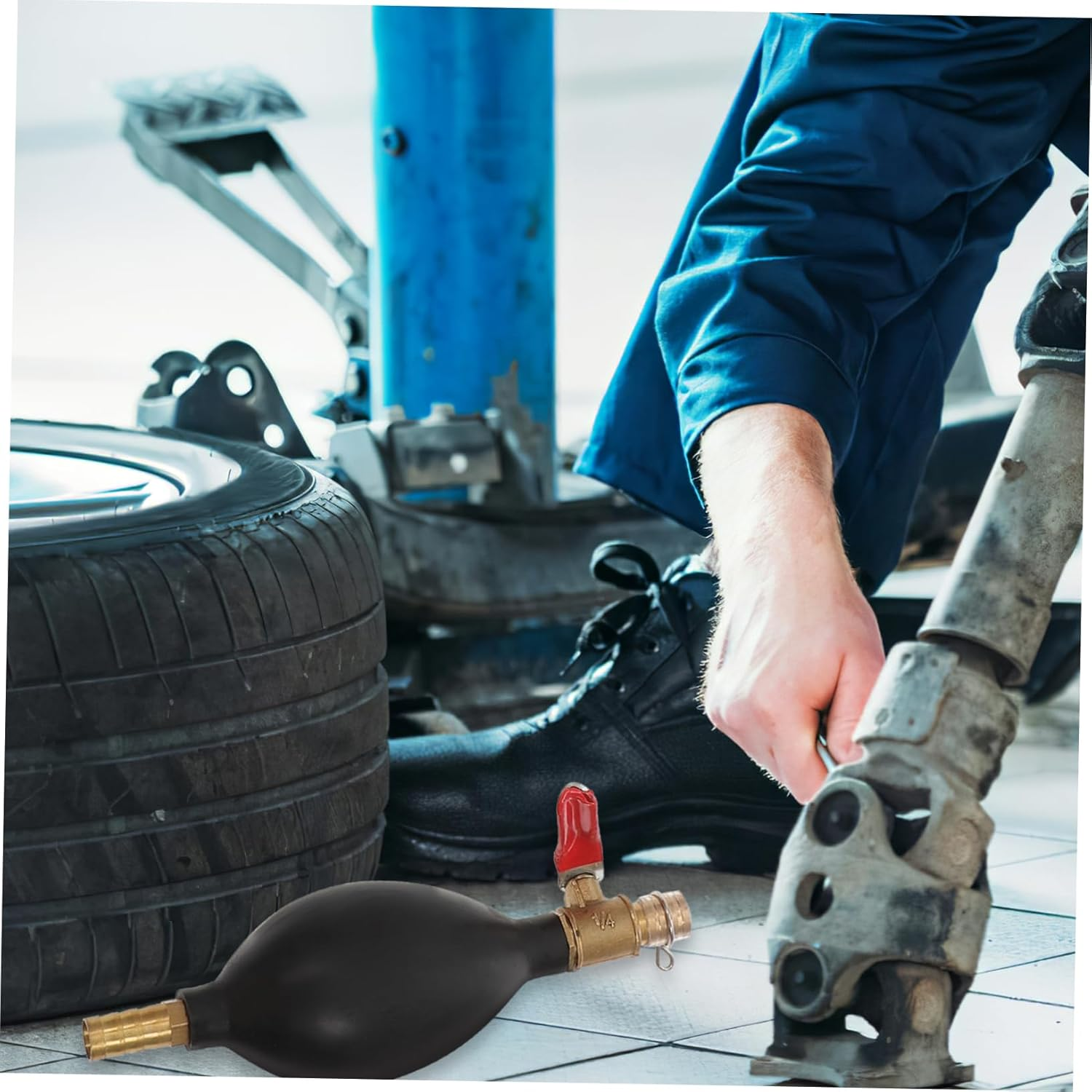 Manual Petrol Syphon Hose 10Mm Manual Pump Gasoline Conductor Oil Transfer Tool for Truck Car Fuel Tank Urea Fluid Transfer image number 3