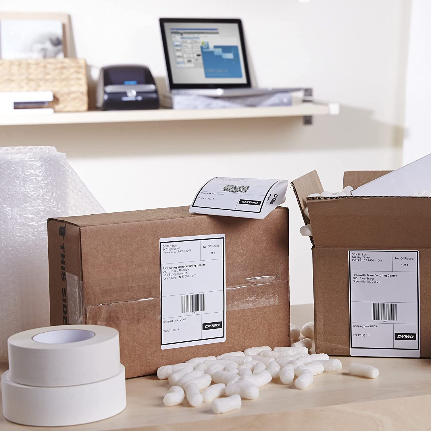 DYMO Authentic LW Extra-Large Shipping Labels for Labelwriter Label Printers, White, 4'' X 6'', 1 Roll of 220 image number 1