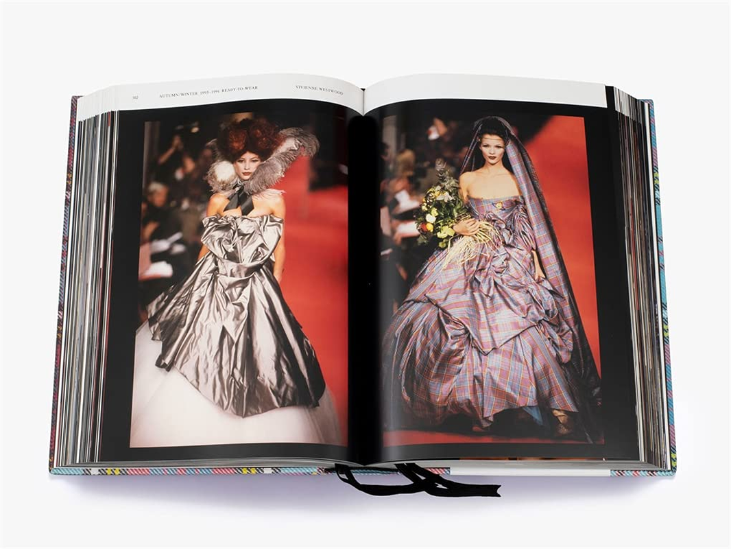 Vivienne Westwood Catwalk:The Complete Collections image number 4