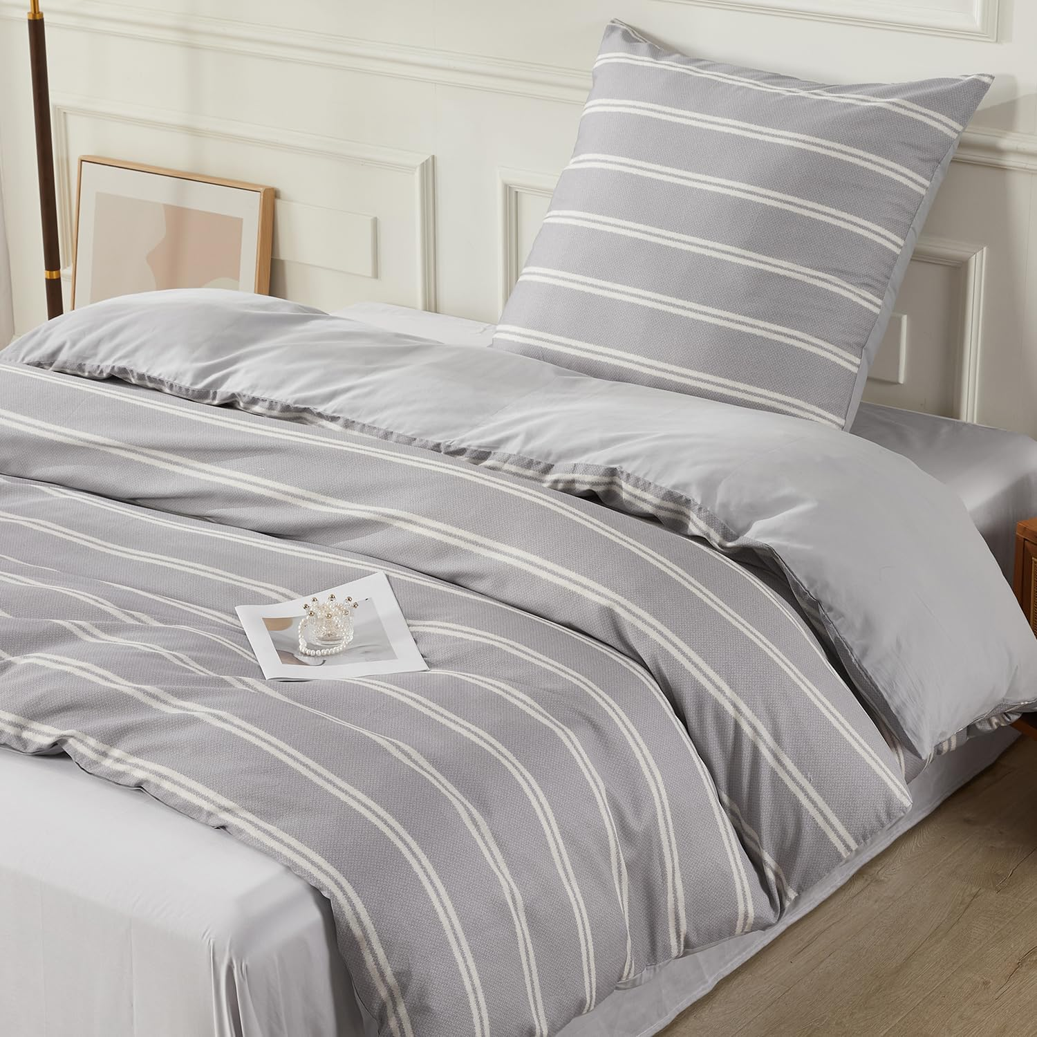 SAPHREAS Boys Grey Stripe 2 Piece Dark Grey Stripe Duvet Cover Bedding Set 1 Duvet Cover 1 Pillowcase 135 X 220 Cm image number 4