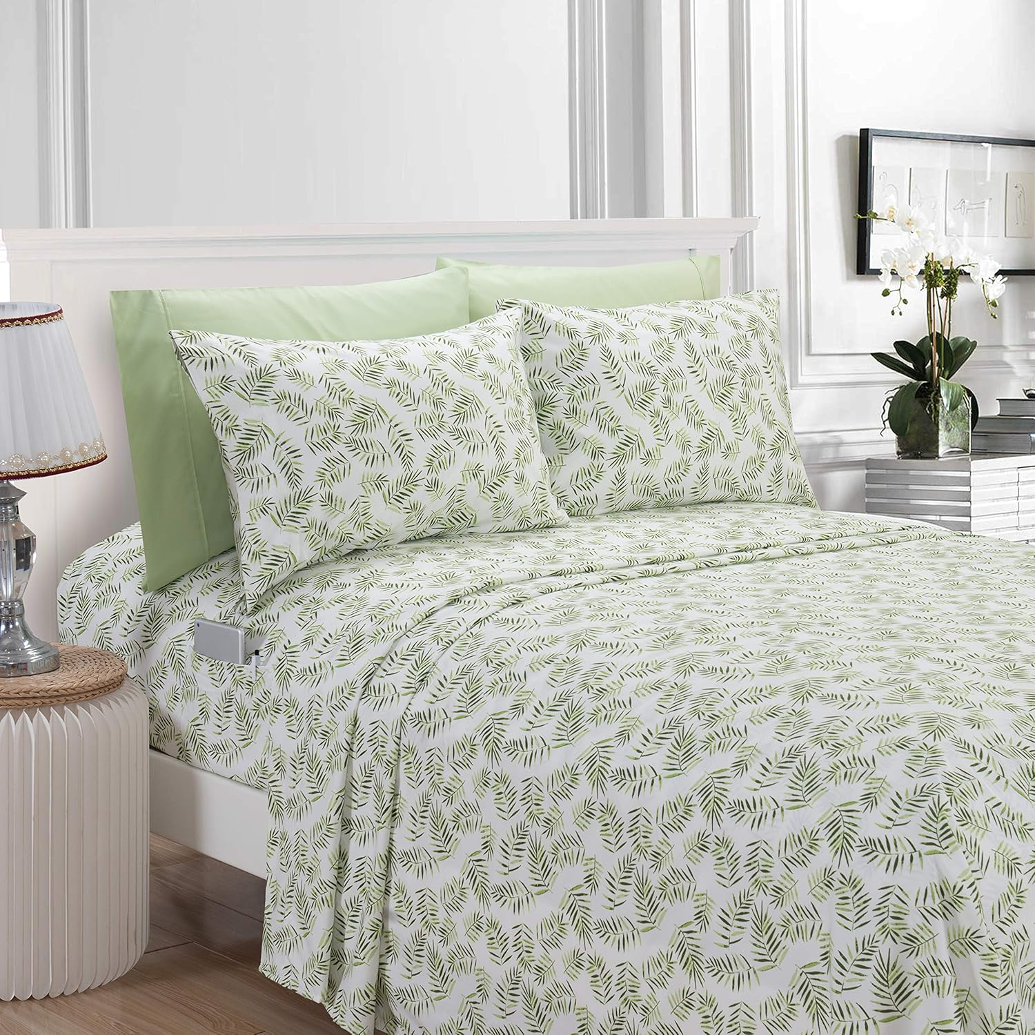 Caribbean Joe Ultra-Soft Double Brushed 4-Piece Microfiber Sheet Set Beautiful Tropical Patterns, and Vibrant Solid Colors, Luxury, All-Season Bed Sheet Set - Palm Leaves, King image number 5