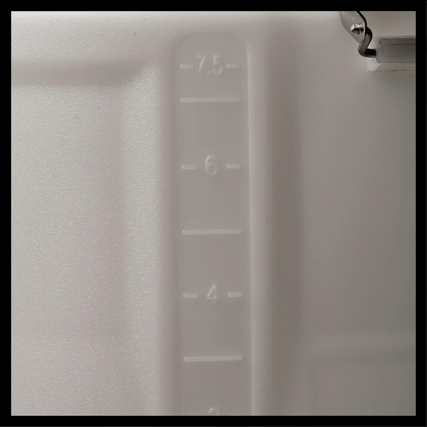 Original Einhell Tank 7.5 L for Battery Pressure Sprayer (Pressure Sprayer Accessory, Suitable for Einhell Cordless Pressure Sprayer GE-WS 18/35 Li and GE-WS 18/75 Li) image number 2