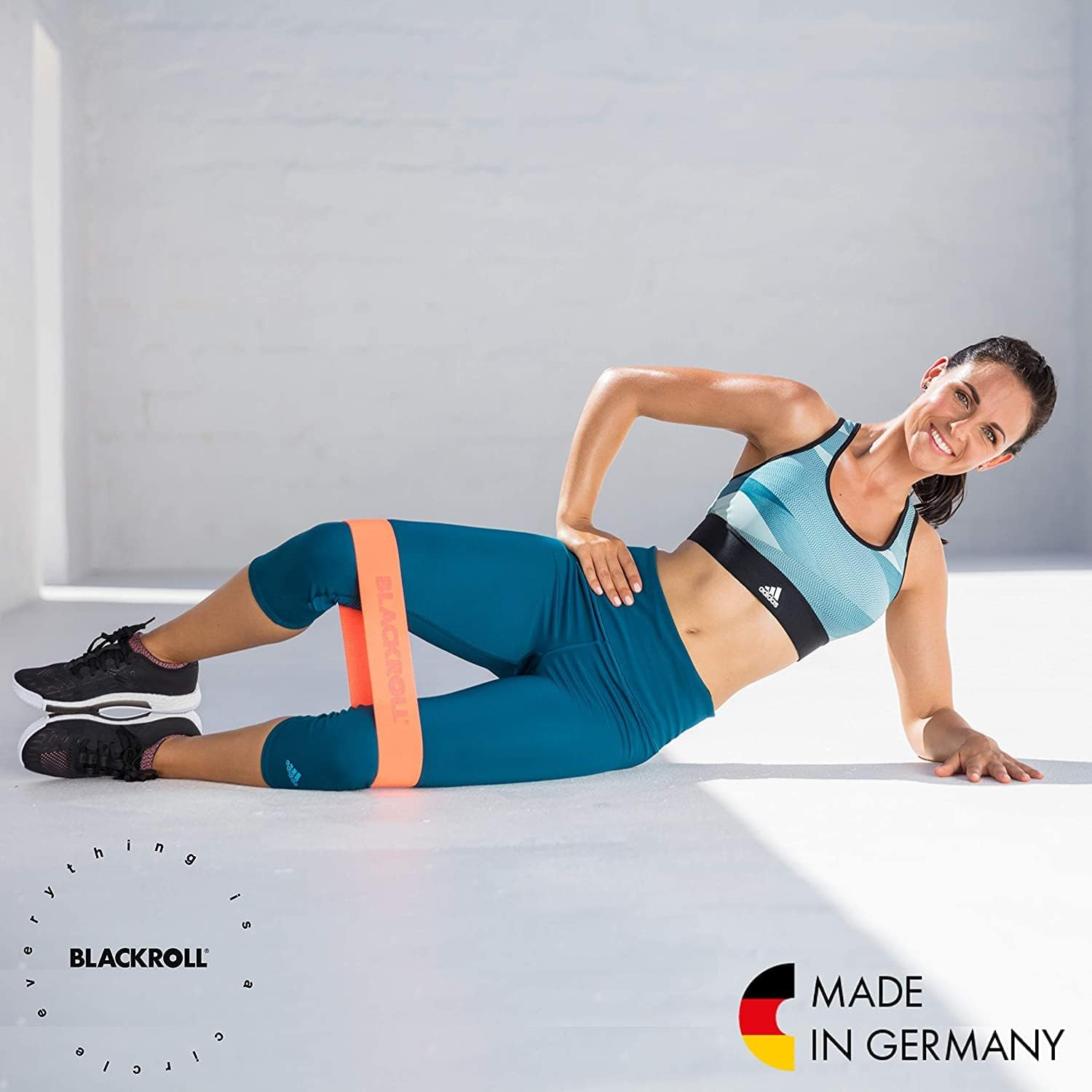 Black Roll Loop Band - Blue image number 7