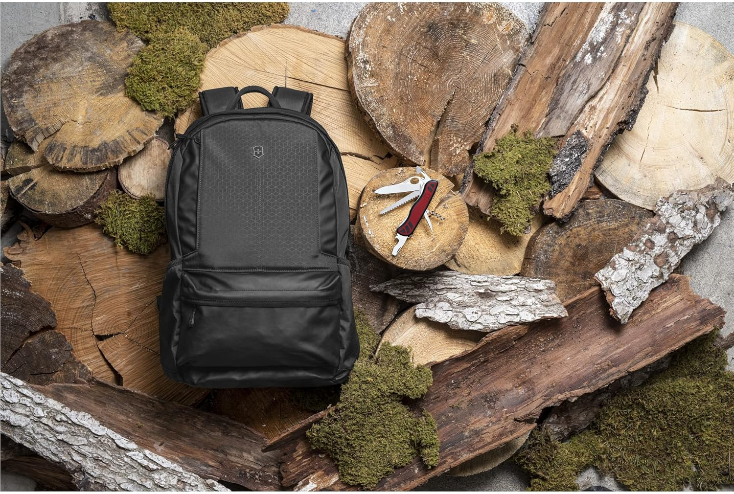 Victorinox Altmont Original Standard Backpack image number 5