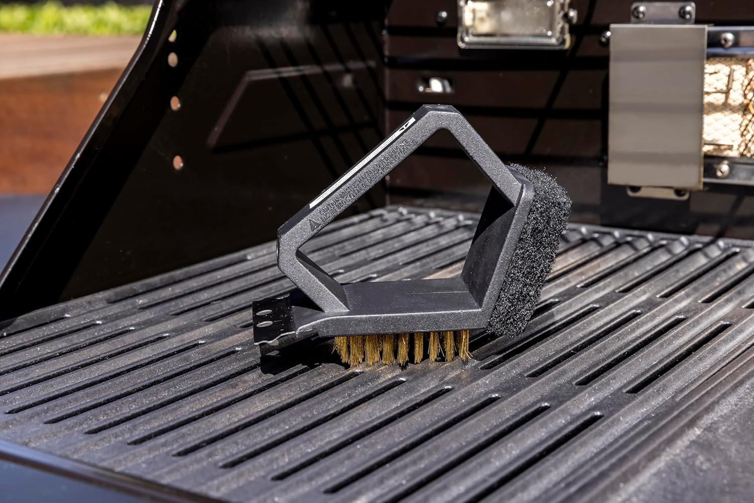 BBQ Buddy 3-In-1 Grill Brush for Outdoor Grill - Grill Cleaner Tool with Grill Scraper - Compact Heavy Duty Handheld Scourer BBQ Brush - Heat Resistant with Ergonomic Handle image number 3