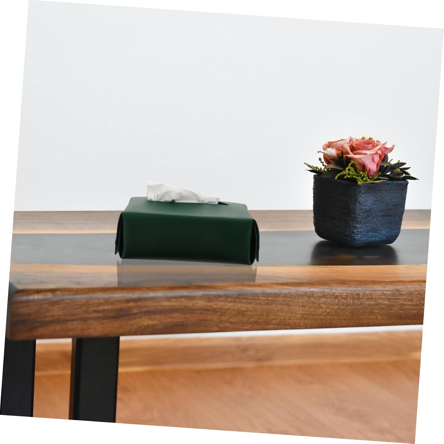 1Pc Household Tissue Holder for Home Office Car Practical Tabletop Napkin Container Easy to Use and Recyclable image number 4
