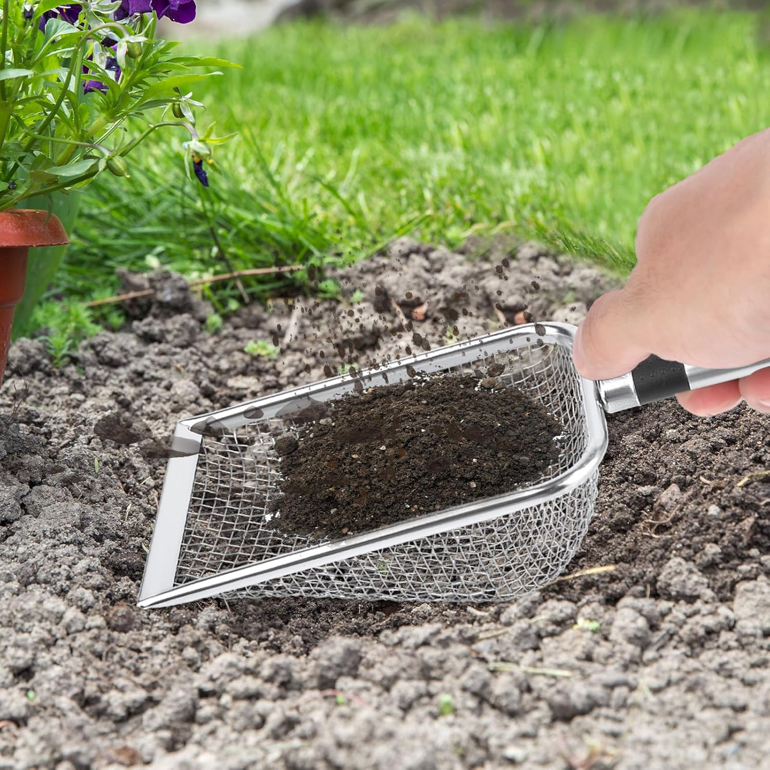 2Pcs Gardening Sifters, 5 & 3.8Mm Grids Stainless Steel Sand Compost Sifter with Handle Gardening Supplies Perfect for Sand Rocks Dirt Compost image number 6