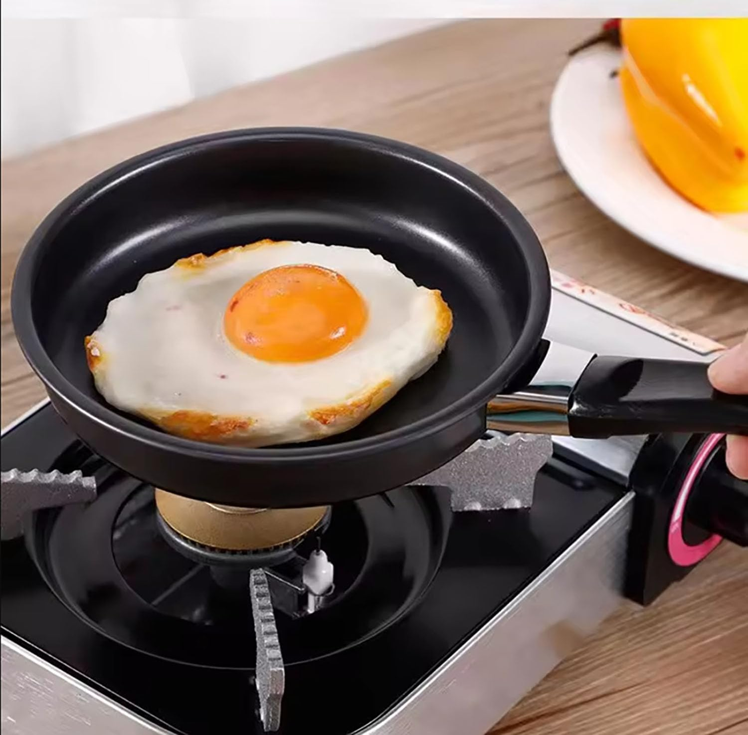 MRDLKNX 6.2 Inch Small Frying Pan Nonstick for Eggs, Frying Pan, Portable Pan with Heat Resistant Handle for Cooking image number 6
