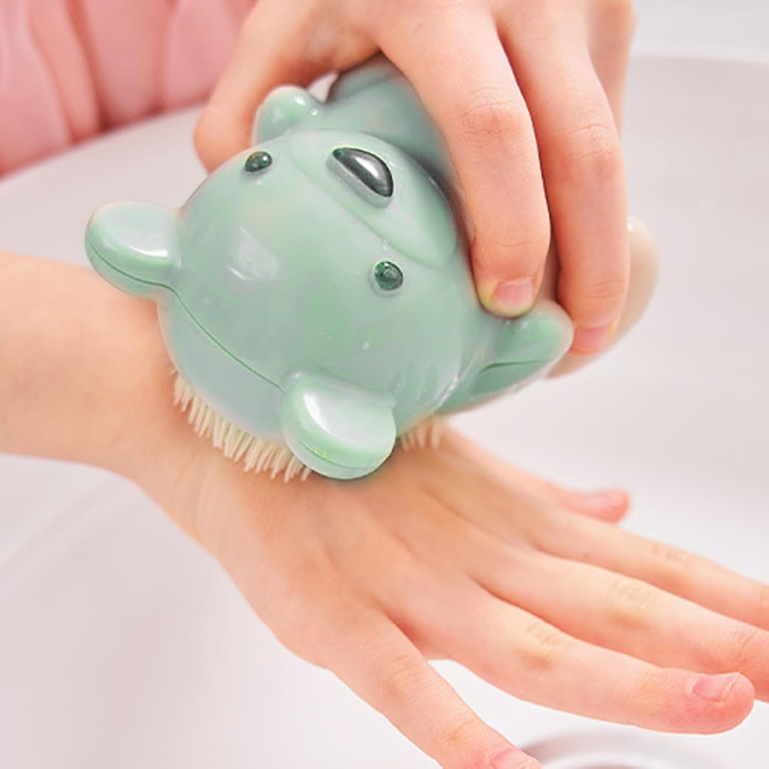 Nail Cleaning Brush, Cute Bear Nail Scrubber Brush with Soft Bristle for Toes and Nails Men Women, 2.9X3.2 Inch image number 2