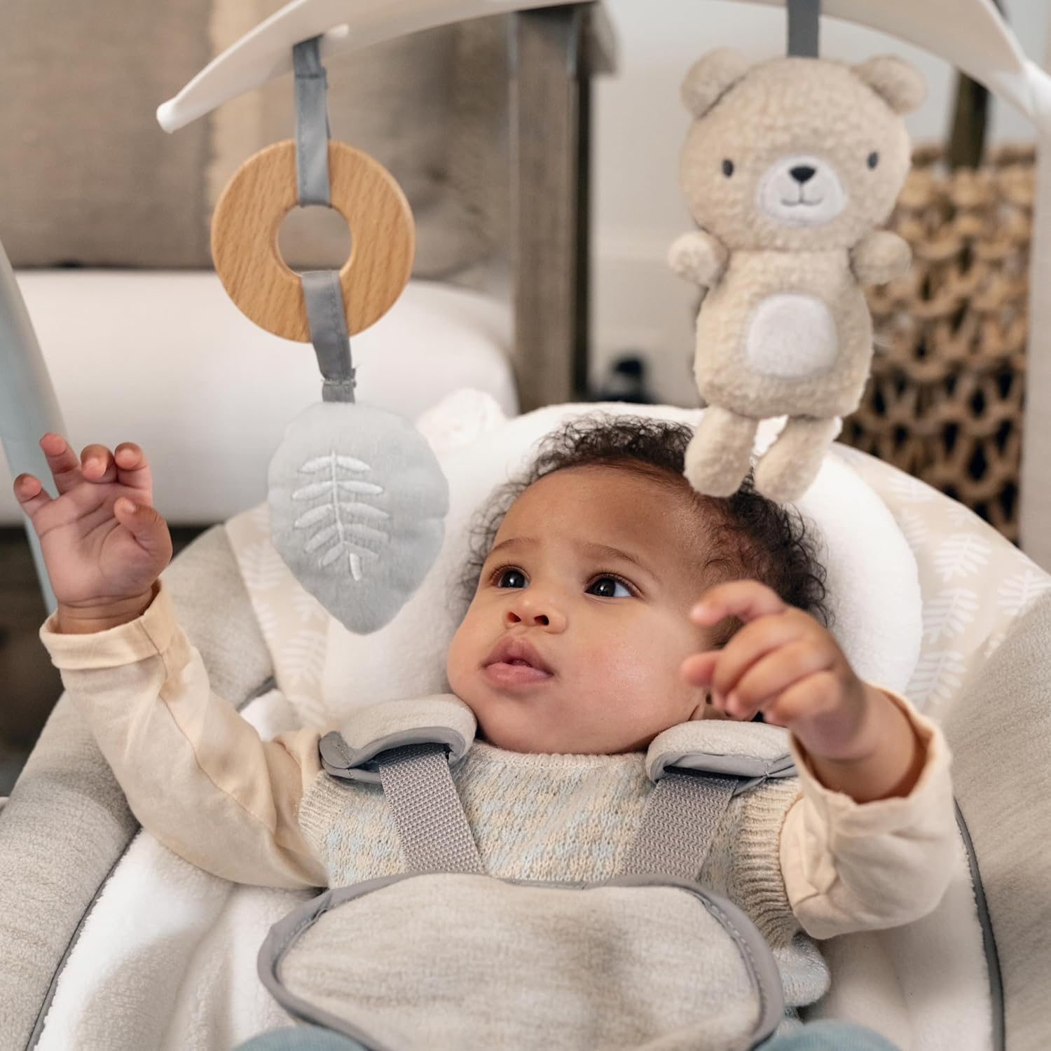 Ingenuity Convertme Swing-2-Seat, 5 Swing Modes, Vibrations, Music, USB Poweradapt Cord, Toy Bar - Wynn image number 4