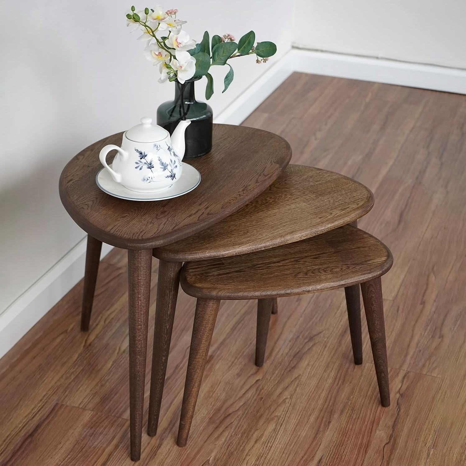 Ultimate Premium Products Solid Nesting Table Set of 3- Oak Mid Century Pebble Tables with Tapered Legs &ndash; Wooden Home Furniture in a Retro Style - Oak - Oak image number 2