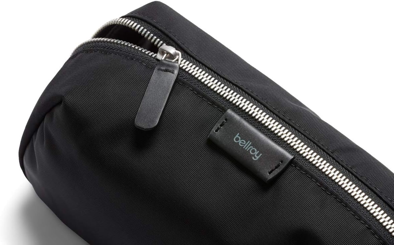 Bellroy Toiletry Kit plus &ndash; (Toiletries Pouch, Bag) - Black - Clay image number 4