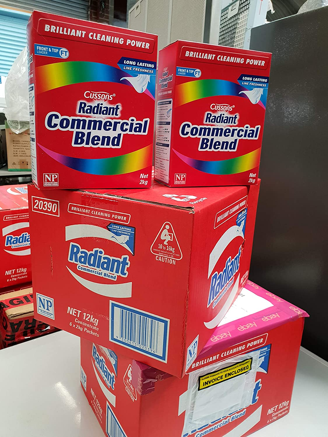 Radiant Radiant Commercial Blend Laundry Powder, White, 12, 6 Kg, Pack of 6 image number 1