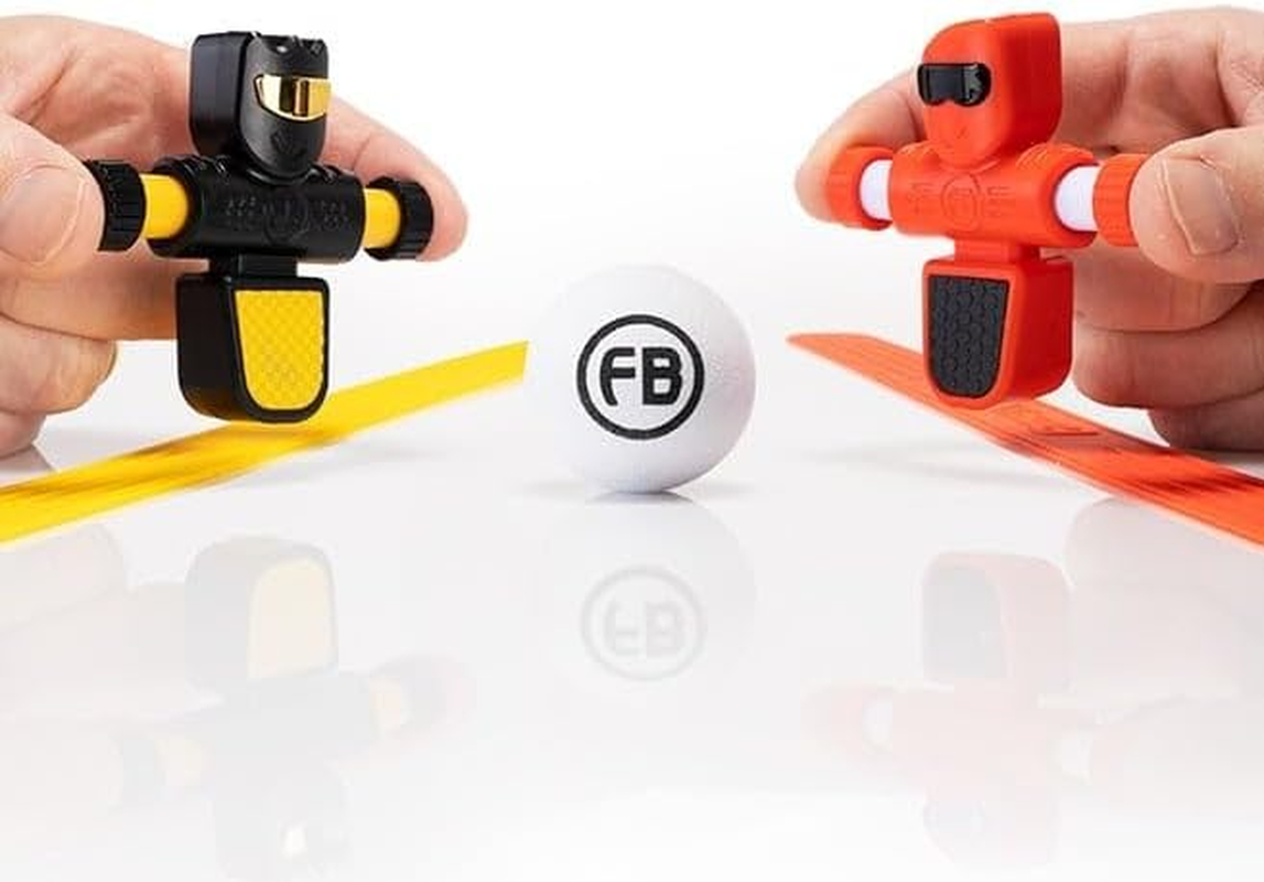 Tomy Fat Brain Toys Foosbots Pack of 2 - the Football-Themed, Fast-Paced Table Game for 2 Players for Children from 6 Years - Fun Football Gift - Ideal for Football Fans and Families