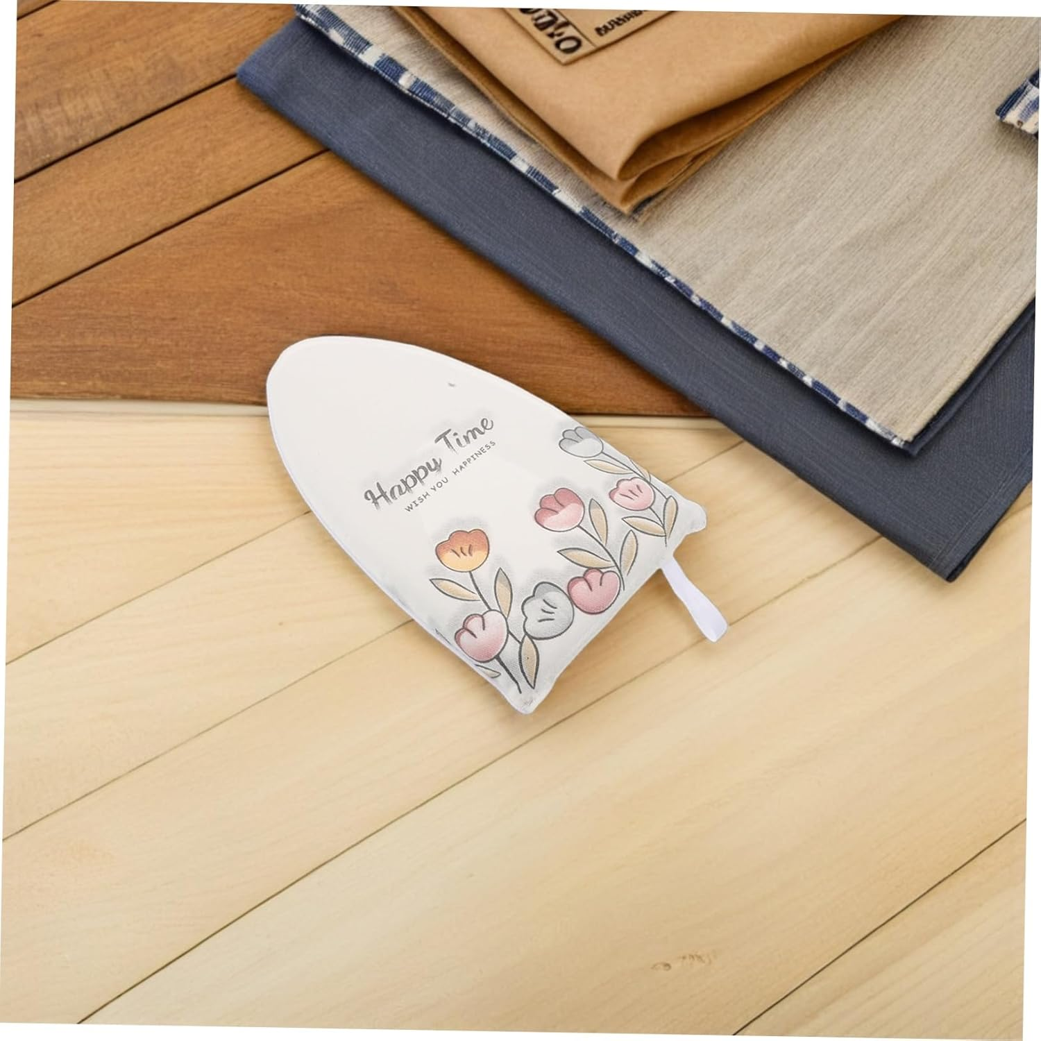 Iplusmile Heatproof Steam Ironing Glove with Thickened Sponge Insulation Ambidextrous Protective Mitt for Garment Steamers and Hair Straighteners Portable with Mesh Ventilation and Hanging image number 3