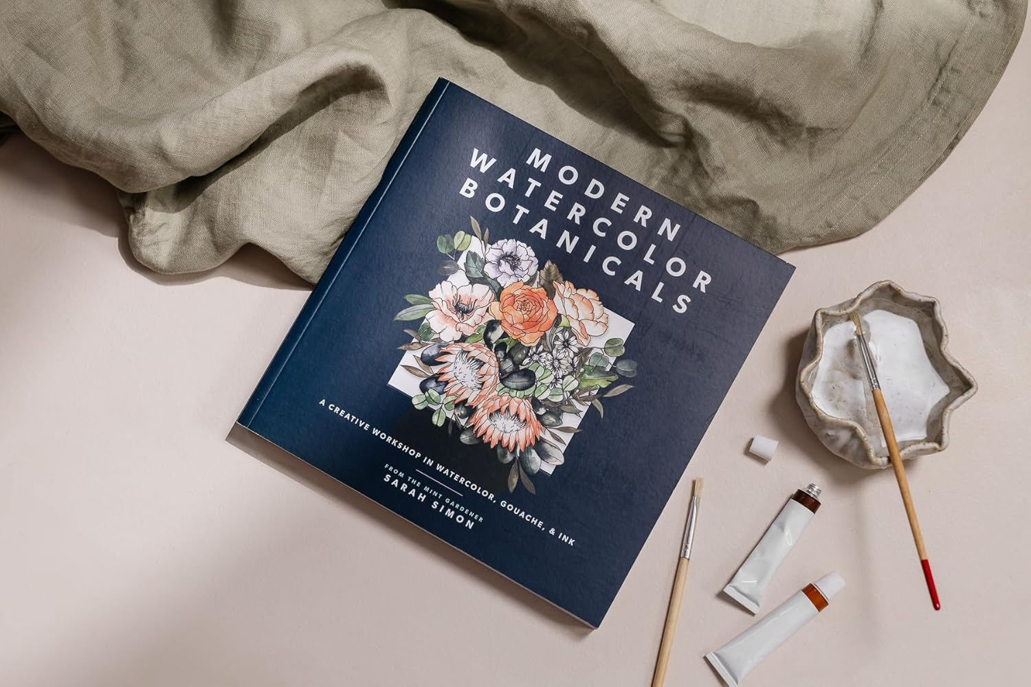 Modern Watercolor Botanicals: a Creative Workshop in Watercolor, Gouache, & Ink image number 2