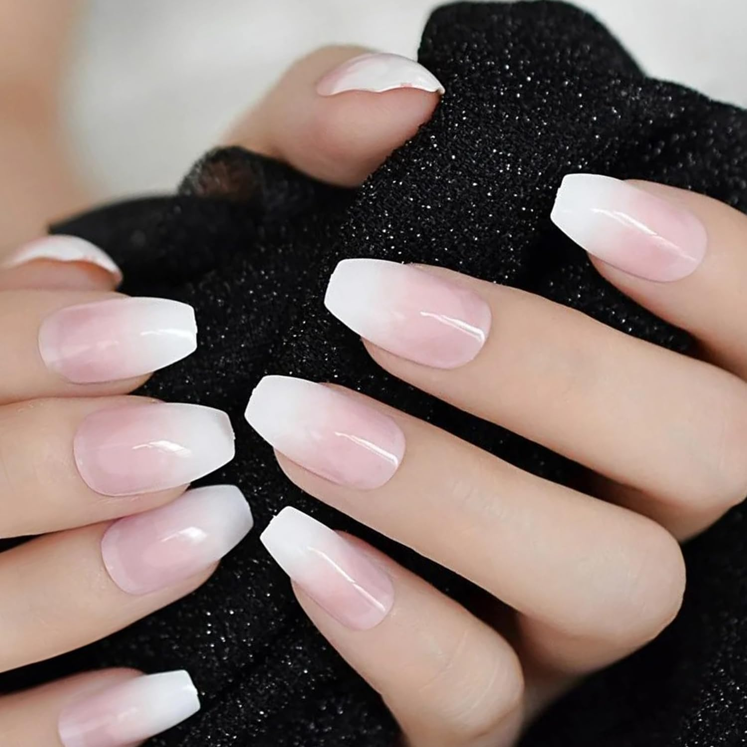 24Pcs Kiss Kiss Nails French Tip False Nails Press-On Short Stick-On Daily Wear image number 3