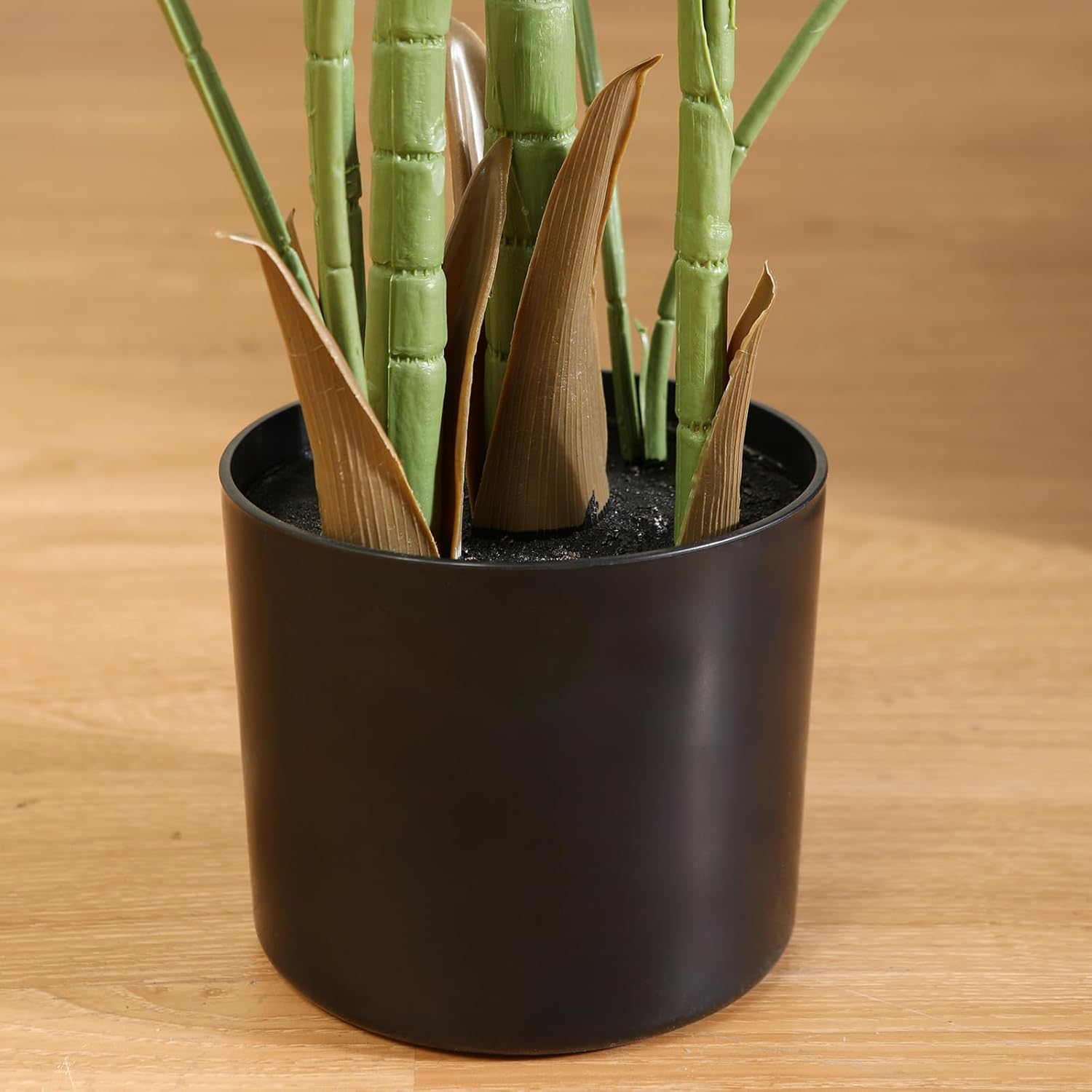 5Ft Artificial Palm Tree for Home Decor,Fake Palm Tree with 17 Trunks Faux Plant with Pot for Indoor Outdoor House Living Room Office Porch Garden image number 4