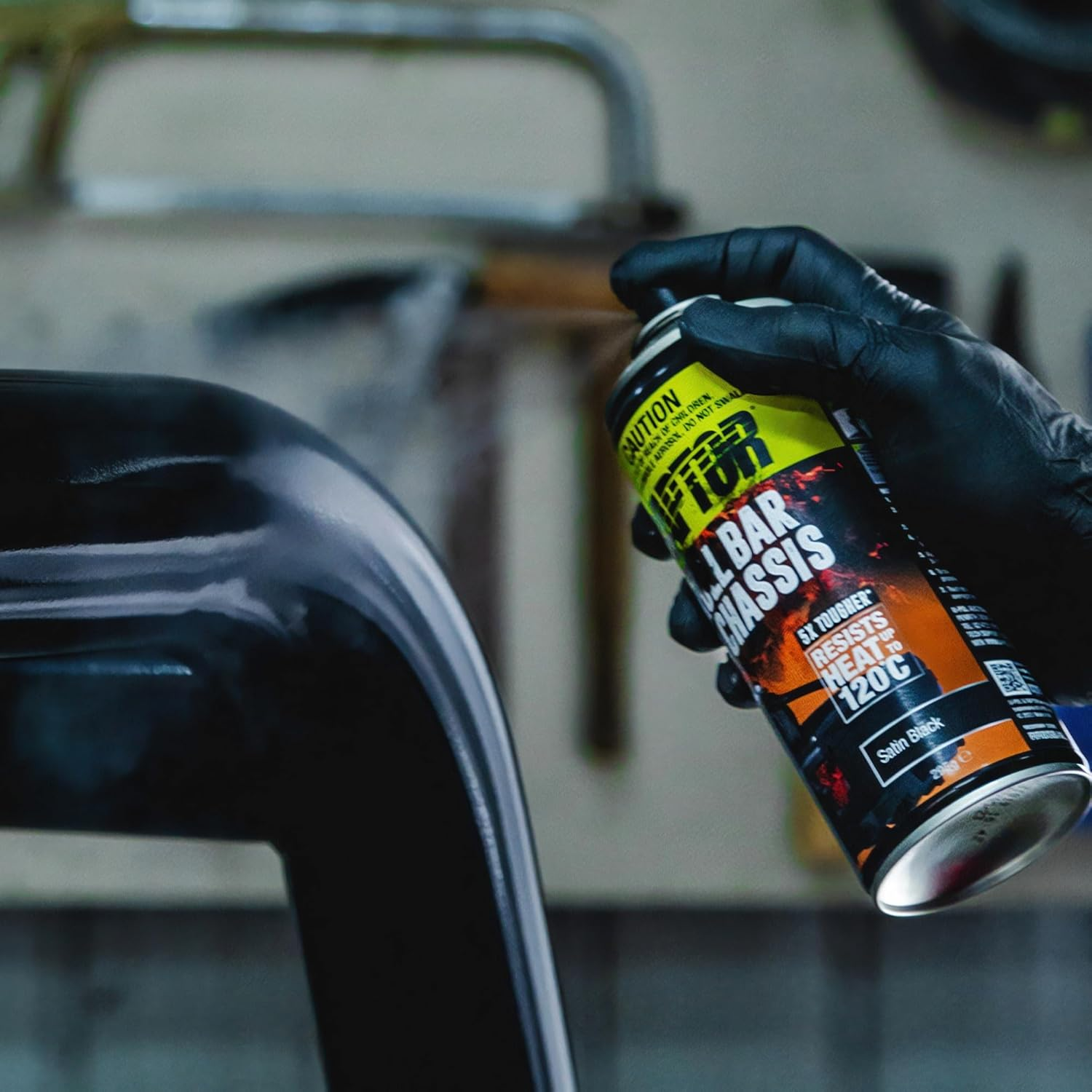 Raptor Roll Bar & Chassis, Roll Bar & Chassis, 1K Paint Spray Can, Heat Resistant up to 120&deg;C, Protection against Impact, Abrasion, UV Radiation & Corrosion (Satin Black / Black Satin Matt - 366 Ml) - Gloss Black / Black Glossy - 366 Ml image number 3