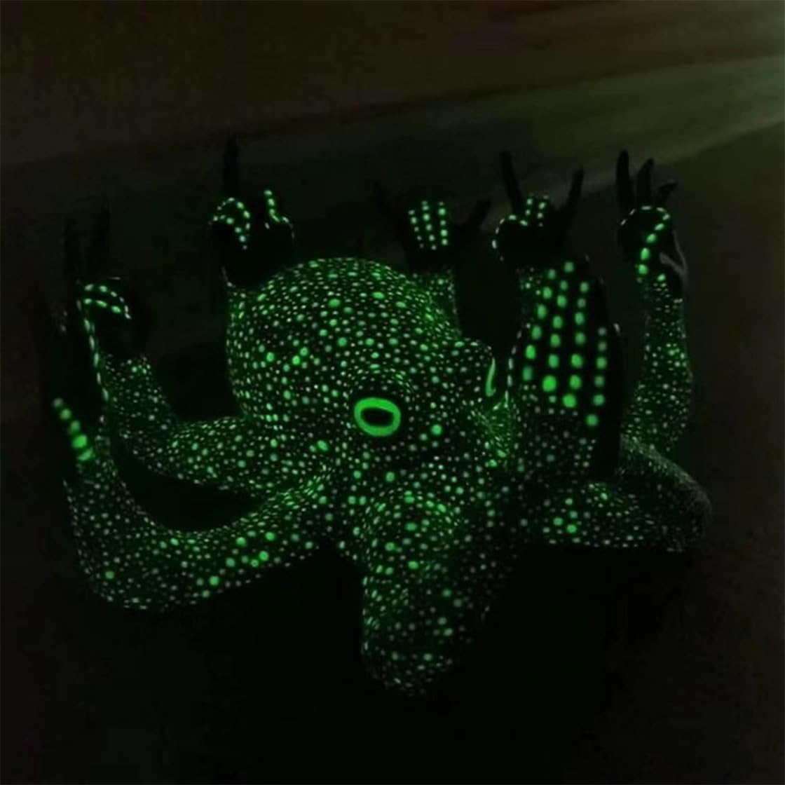 Hyzaphix Octopus Aquarium Ornaments Glowing Fish Tank Decorations Artificial Resin Octopus Marine Animal Figurine Ocean Sea Animals Figures for Landscape Decor, Home Table Decoration (Octopus) image number 4