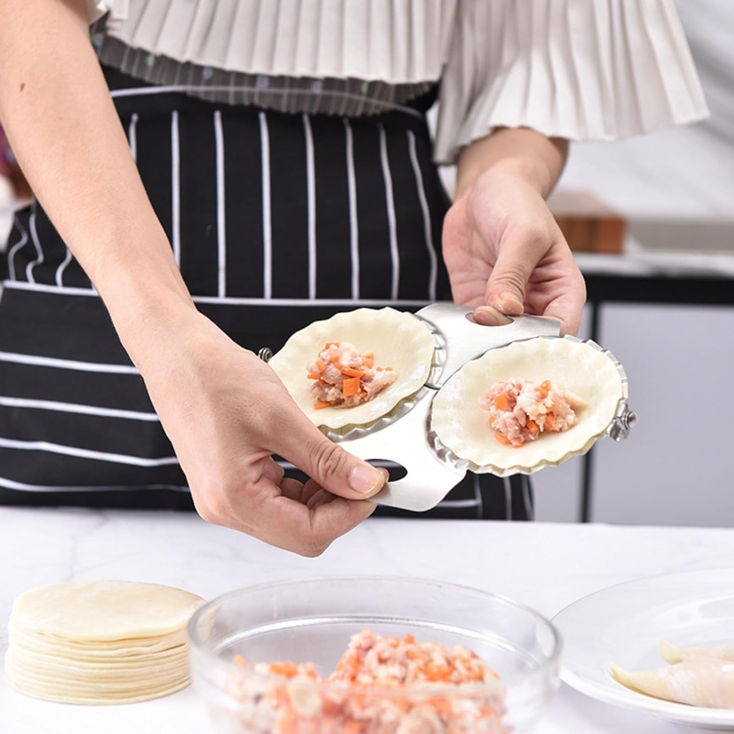 RAXCO SUS304 Stainless Steel Dumplings Maker Tool,Dumpling Press Mold Kitchen Accessories image number 5