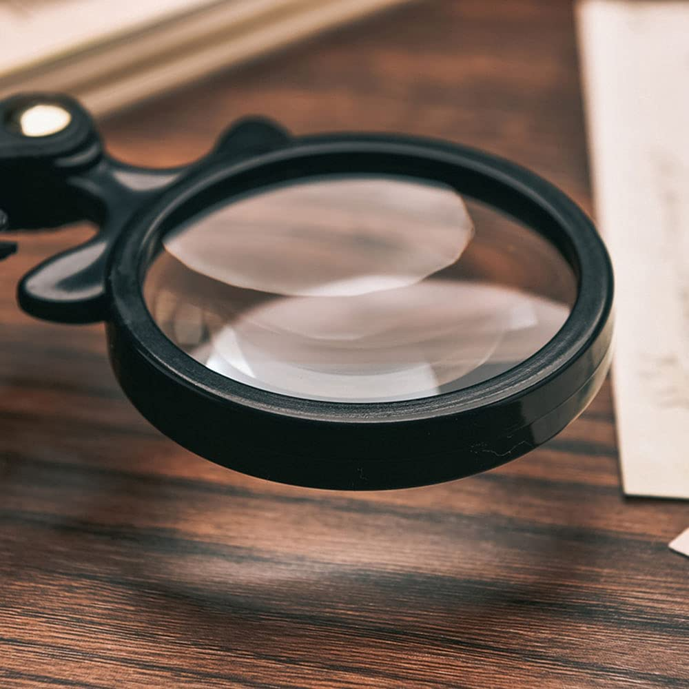 Meichoon 2Pcs 10X Mini Magnifying Glass,Small Pocket Folding Magnifier with Rotating Protective Holster for Reading Newspapers/Books/Magazines,Science,Jewelry,Hobbies(Black+Blue) image number 5