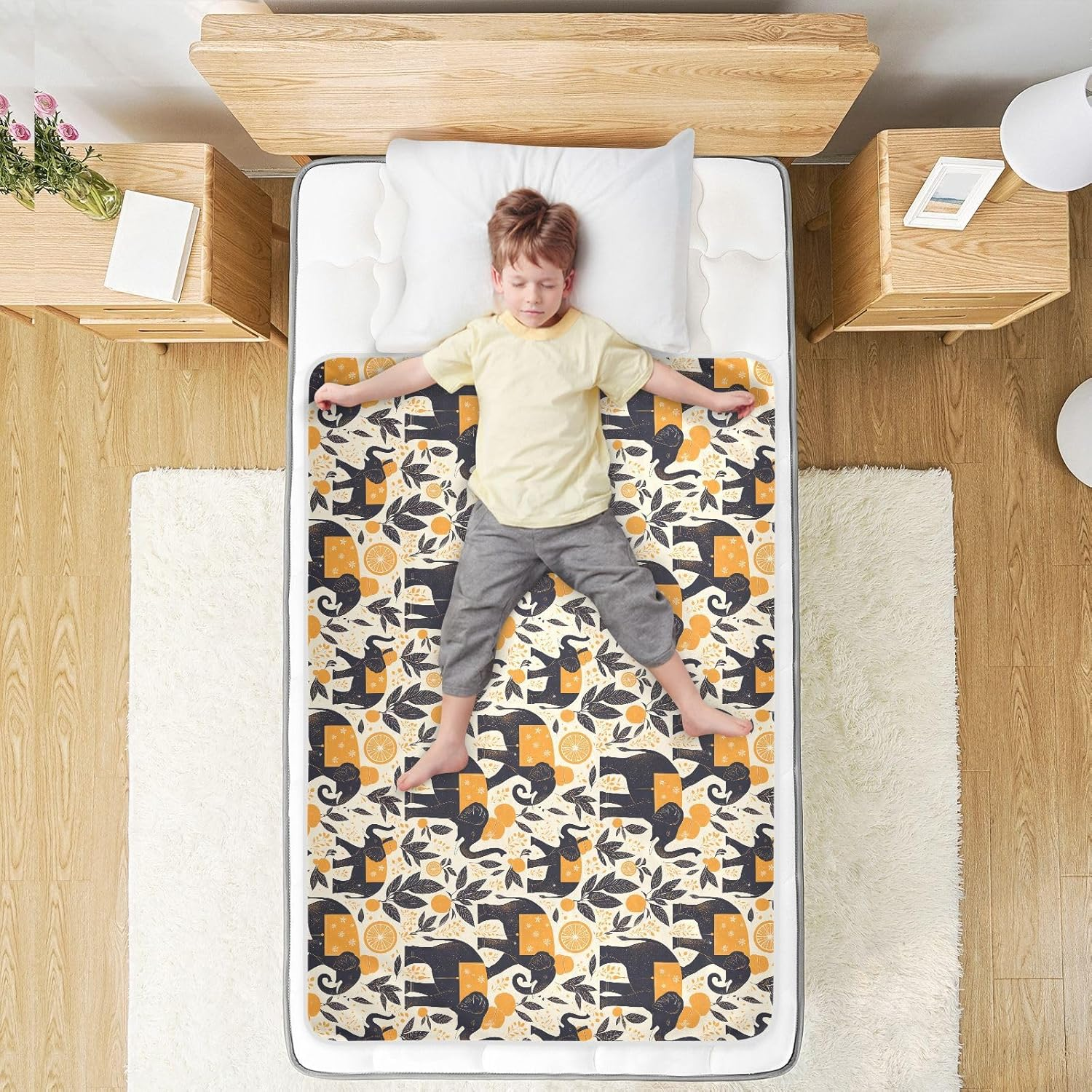 Black Elephants Extra Large Resuable Changing Pad Covers Soft Absorbent Sheet Cover Underpads Skin-Friendly Pee Mats for Baby Toddler Children 52" L X 34" W image number 1