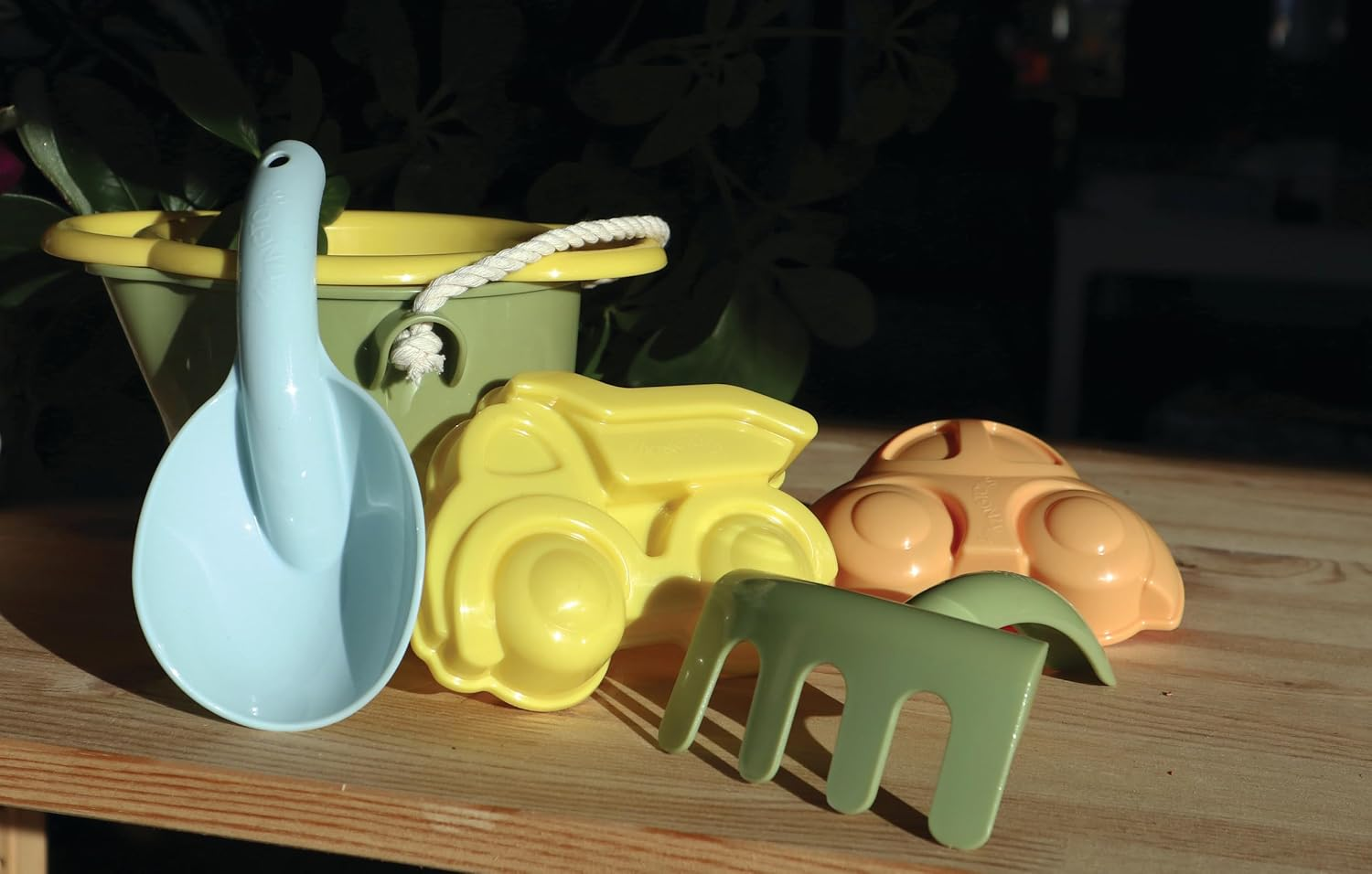 Viking Toys - Eco Bucket Set with Sieve 2 Vehicle image number 1